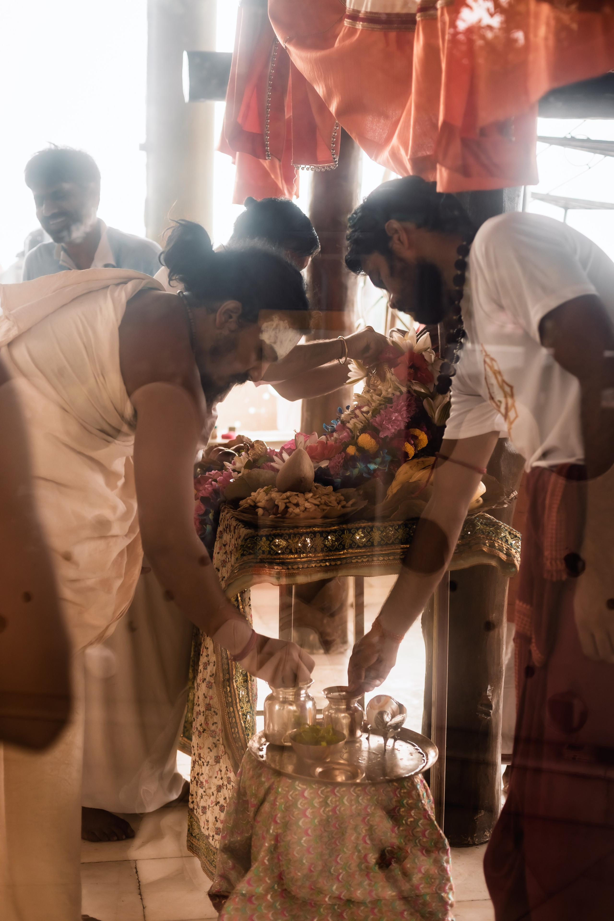 Abhisheka Devraha Baba on Sri Devdas ji maharaj bd. Mariam Bagdasaryan