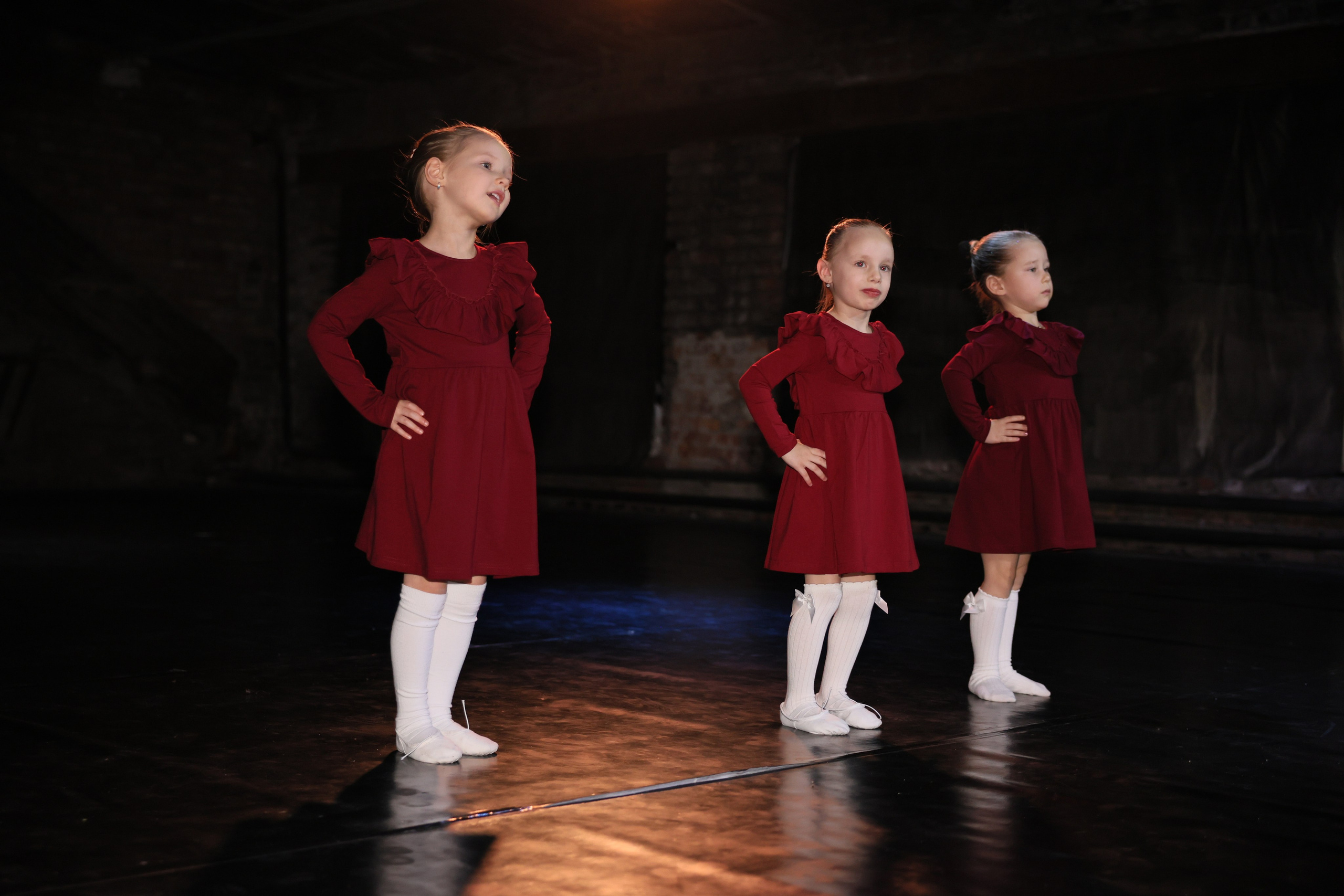 Новогодние танцы. Главная