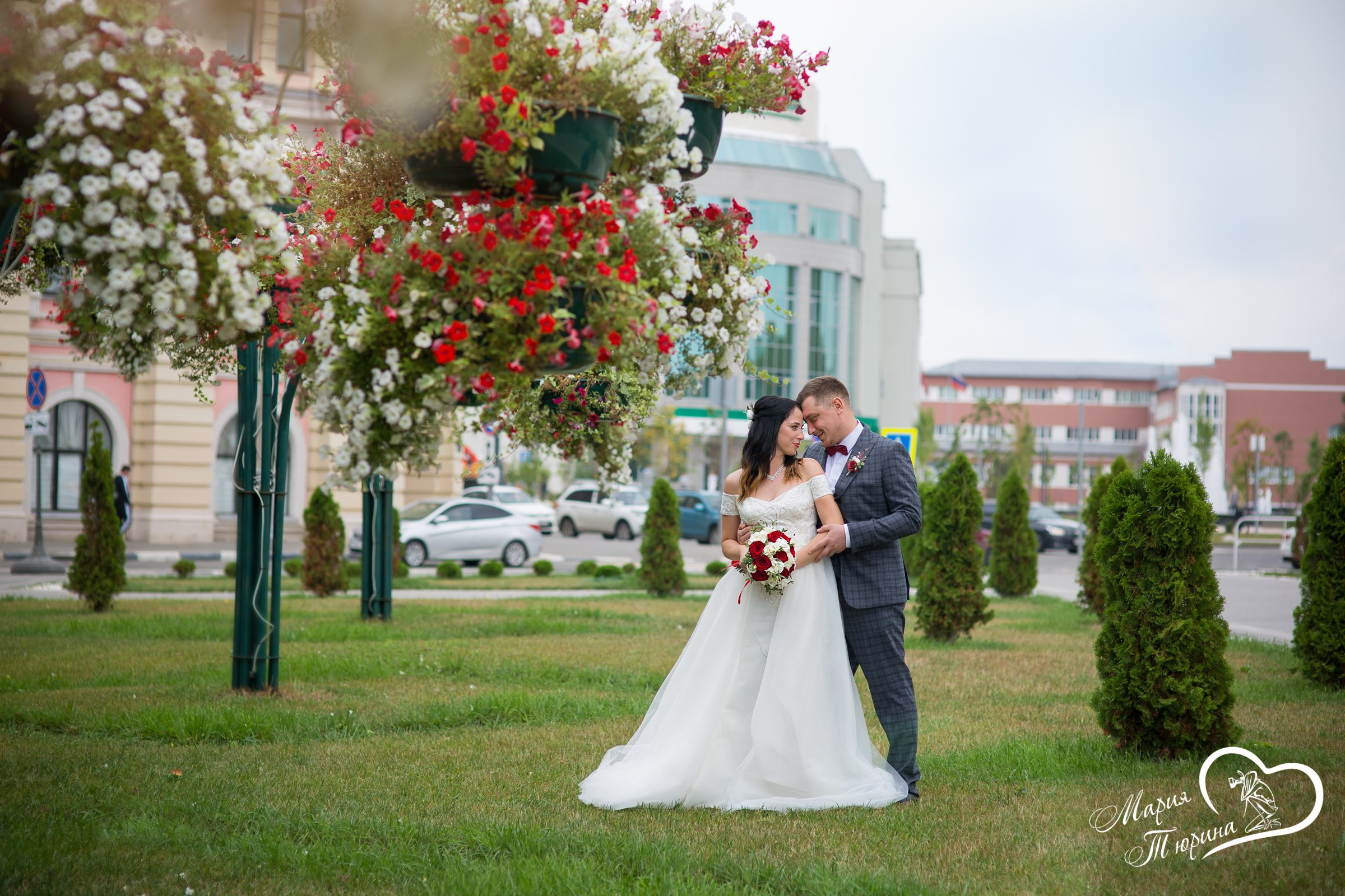 Прогулка по Набережной. Свадебная фотосъёмка в Москве, Туле