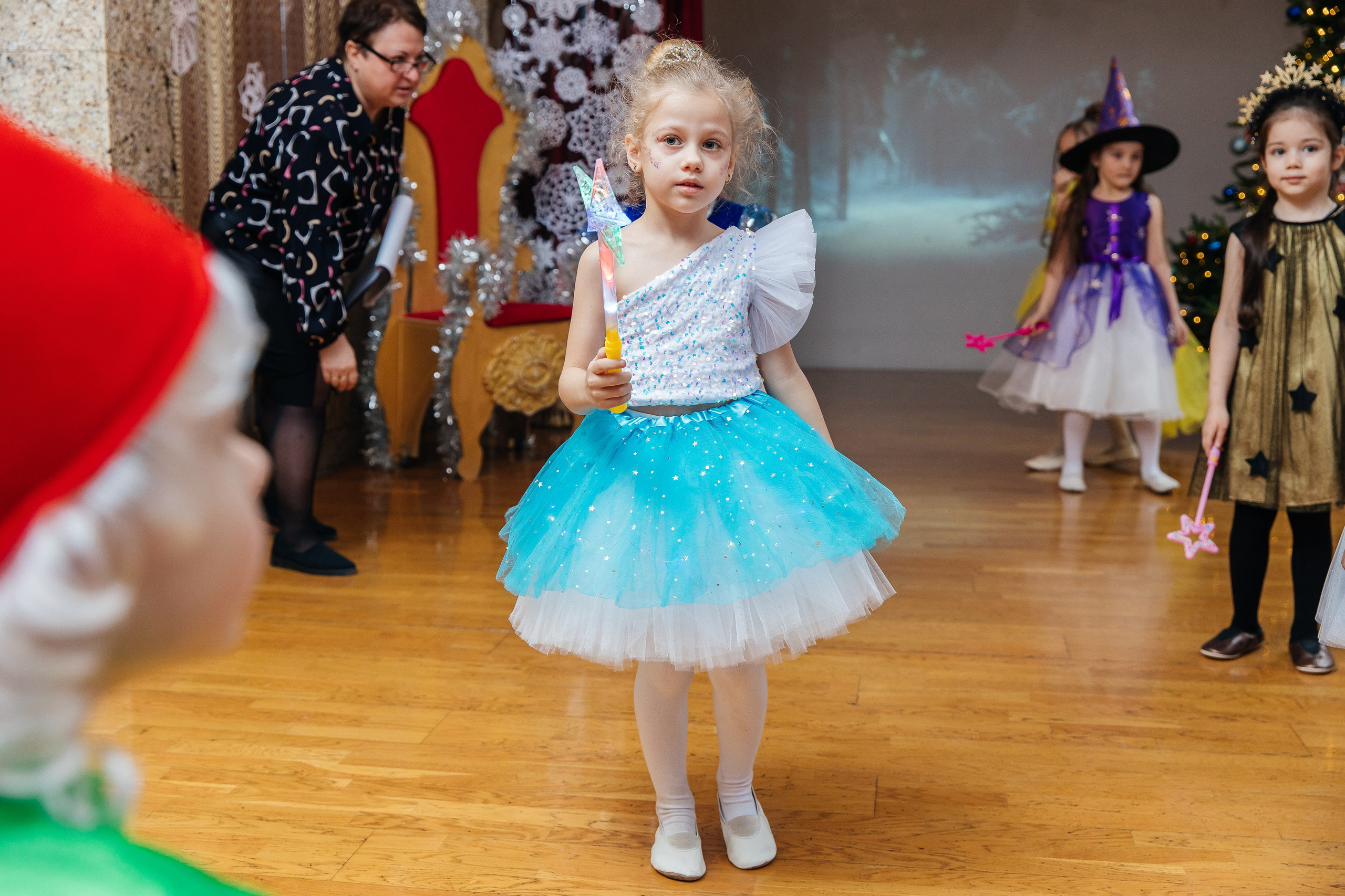 Детский сад № 93 — Утренник (27.12.2024). Свадебный и семейный фотограф Крамар Наталья