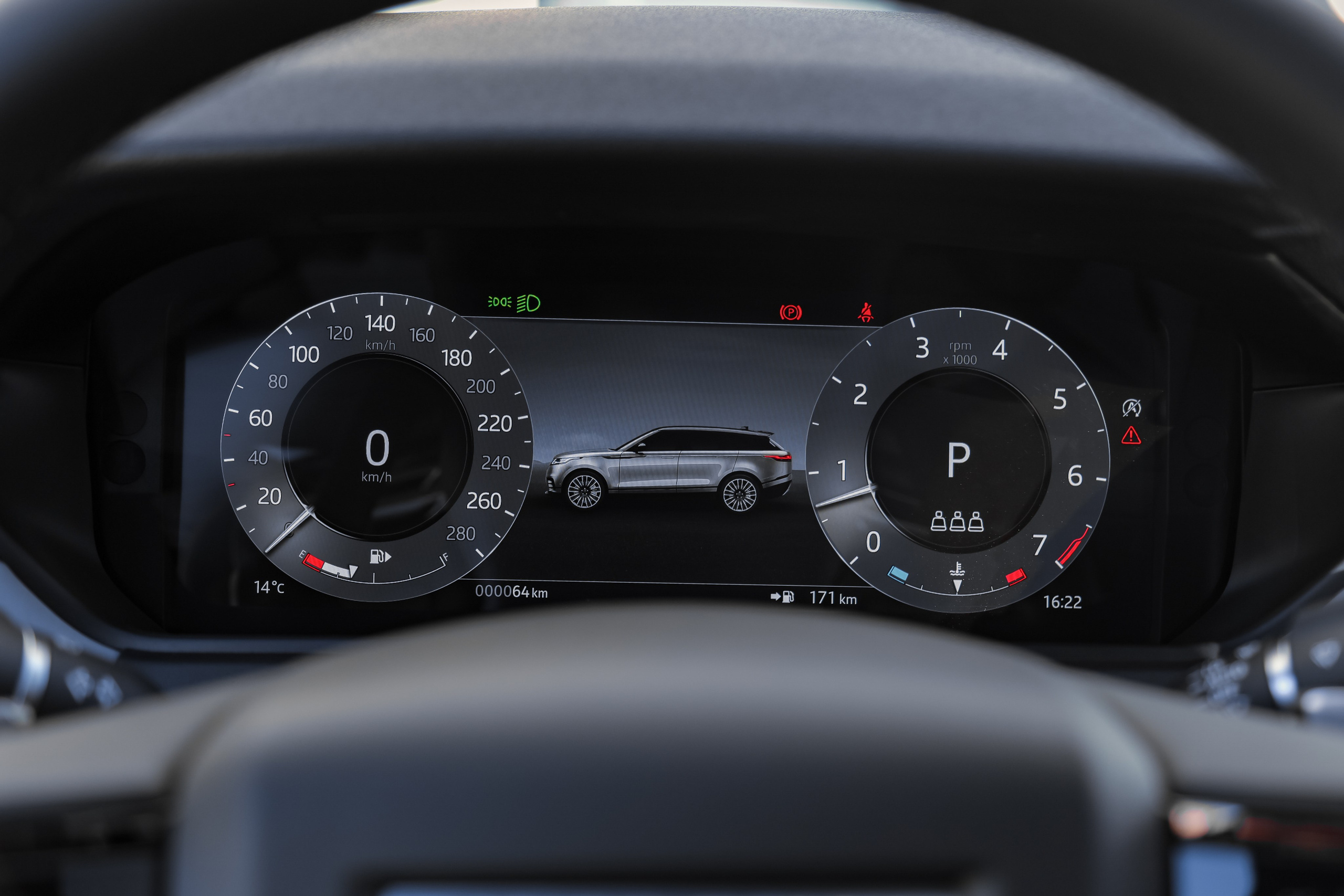 2024 Range Rover Velar 2.0 AT. Mixturecaptures