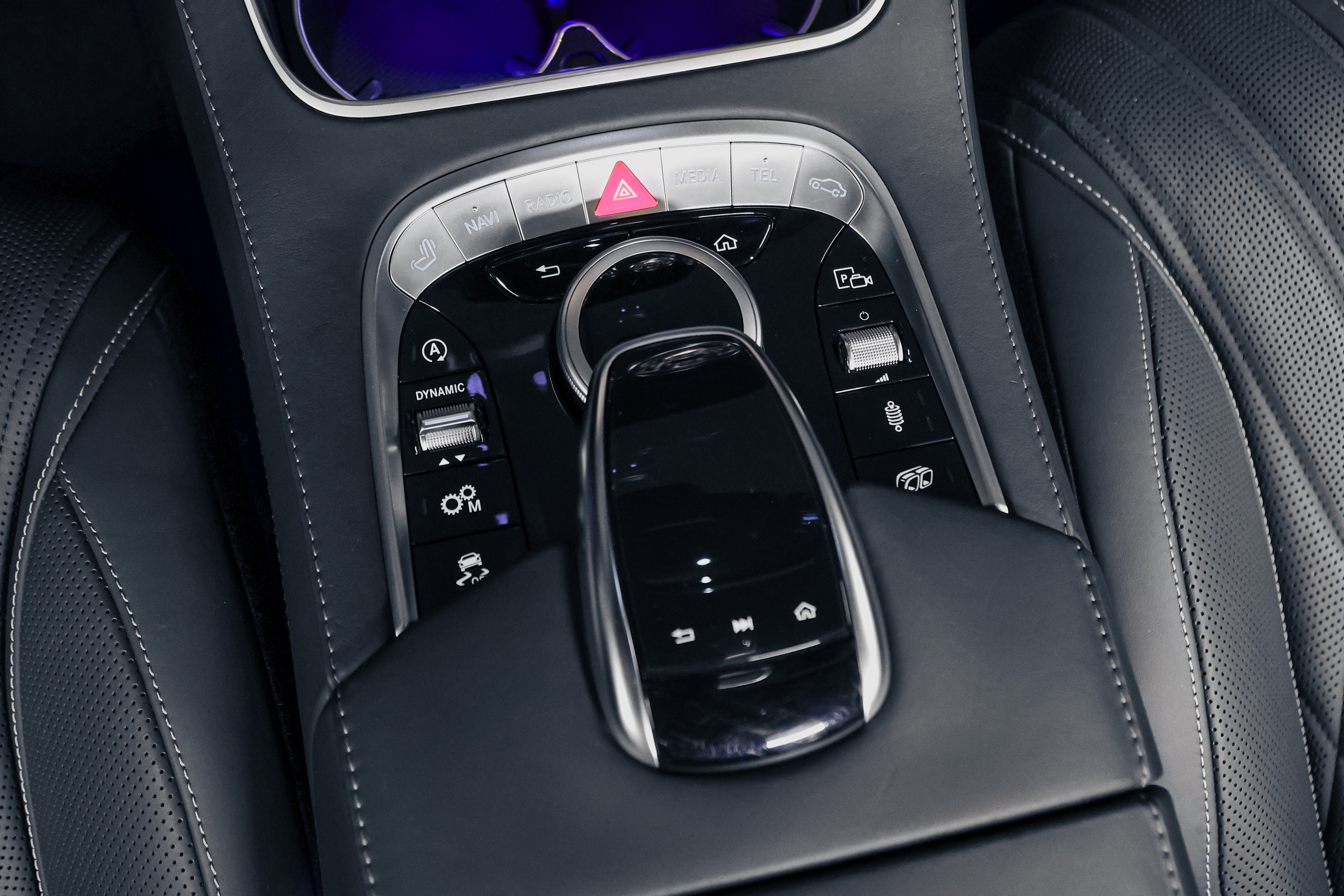 2020 MERCEDES BENZ S63 AMG WHITE ON BLACK $145,000 / 27,100 KM ODOMETER. Mixturecaptures