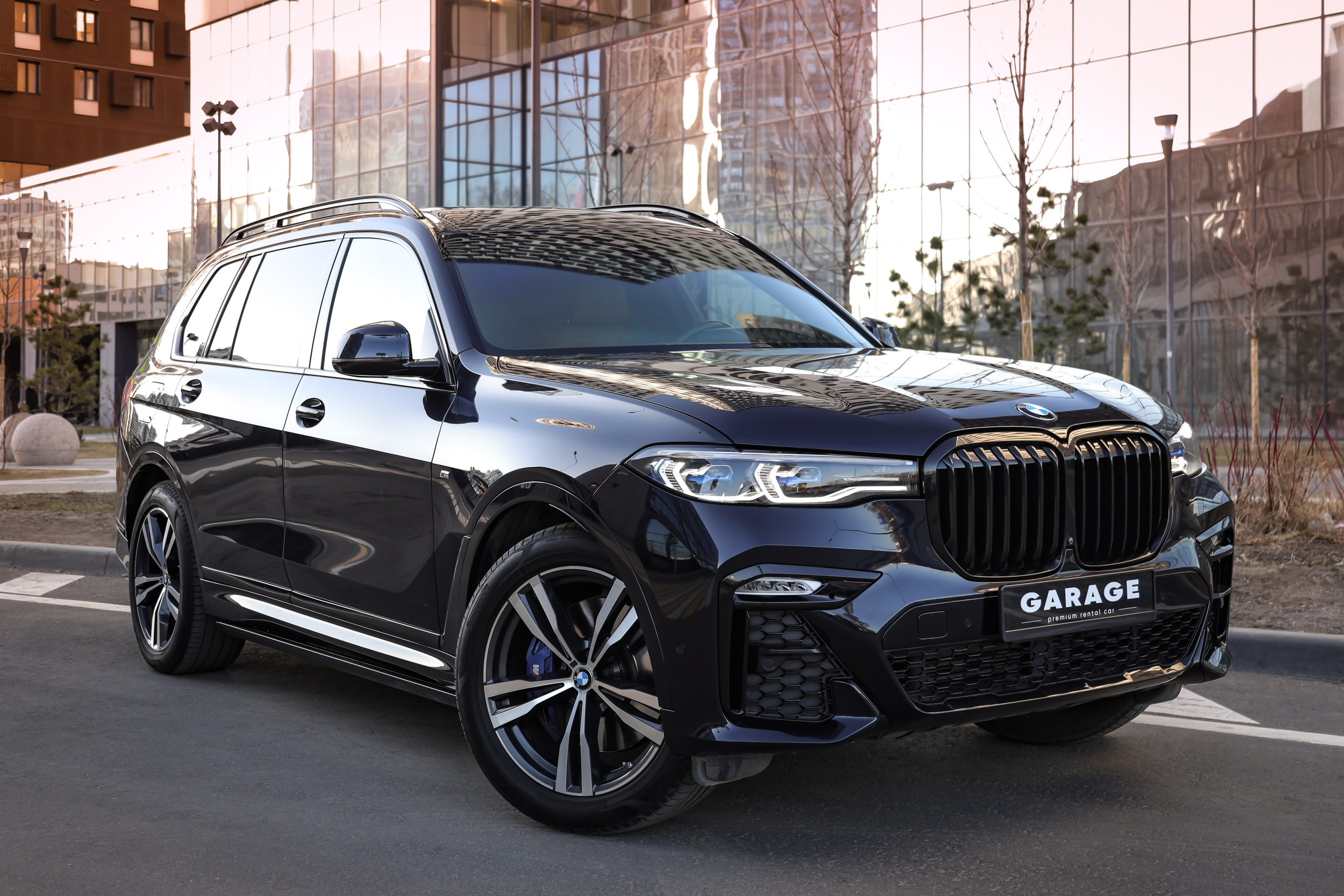 2020 BMW X7 XDrive 40i. Mixturecaptures