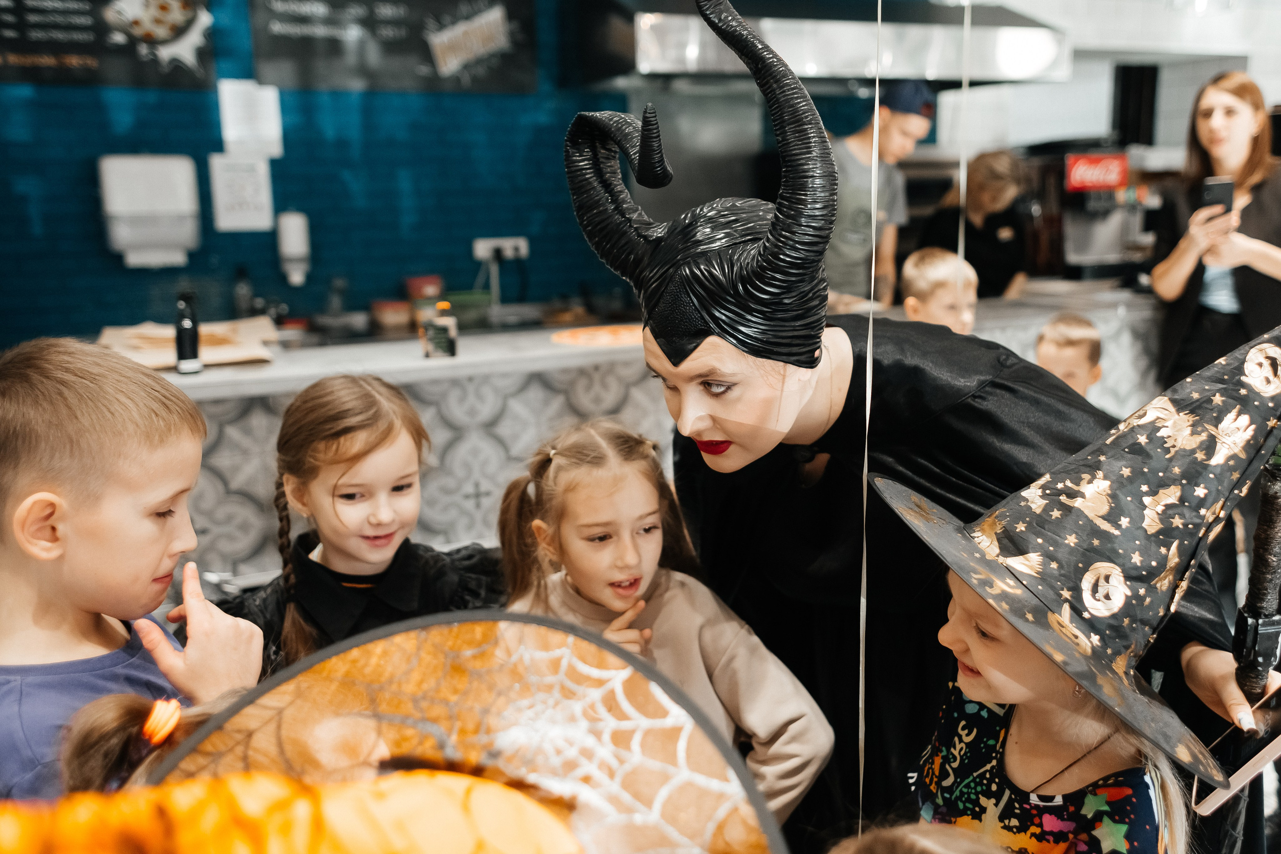 Детский мастер-класс в «Кофебулка». Фотограф Кемерово | Сергей