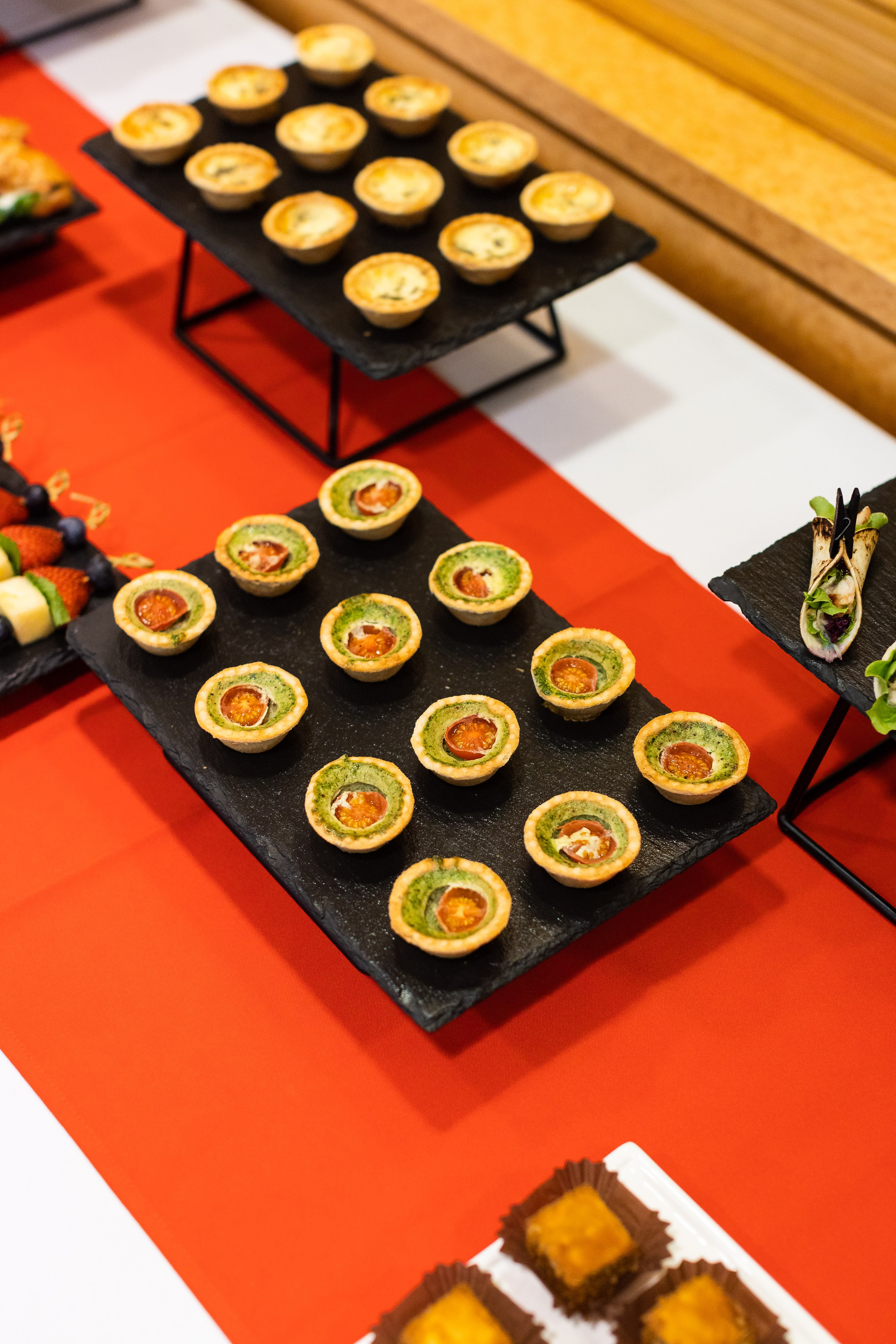 IVA на Московской бирже. Свадебный и портретный фотограф в Королёве Сергей Чихарев