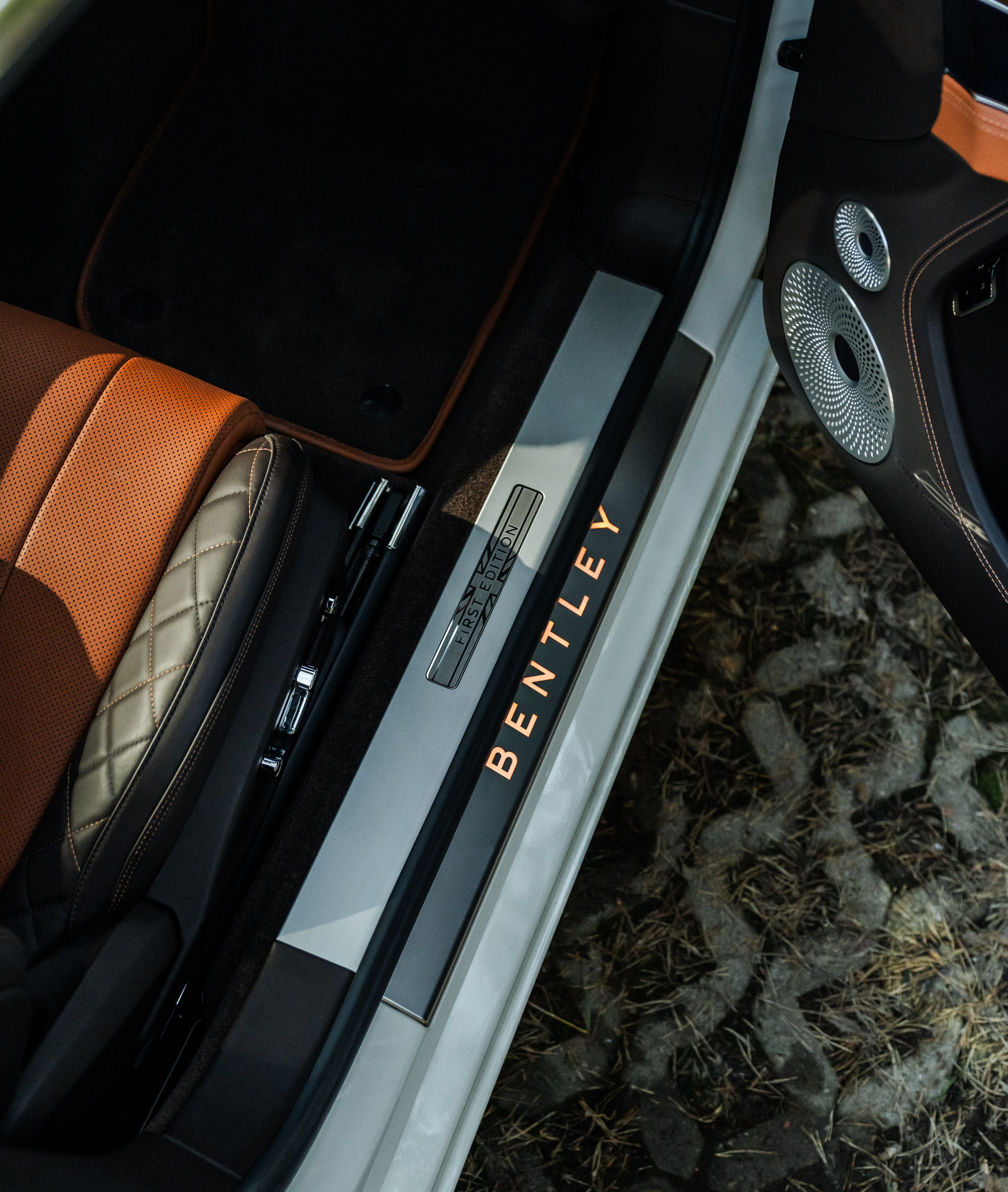 BENTLEY CONTINENTAL. Opasnophoto