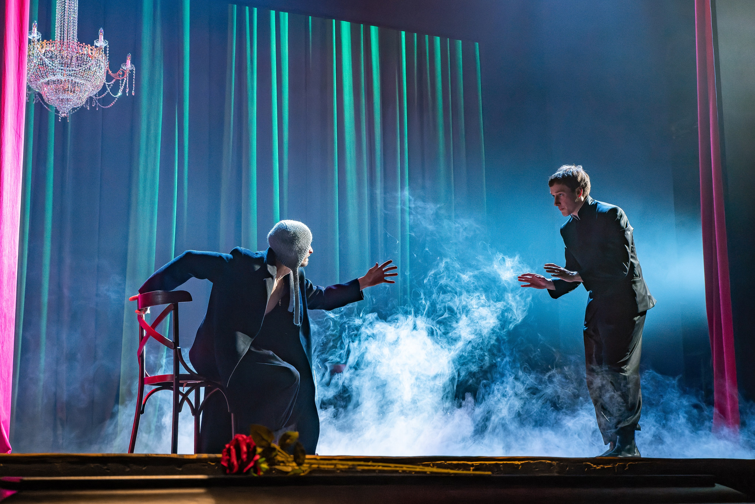 Гамлет, театр на Таганке, реж. Мурат Абукалтинов. Фотограф и режиссер Московко Екатерина