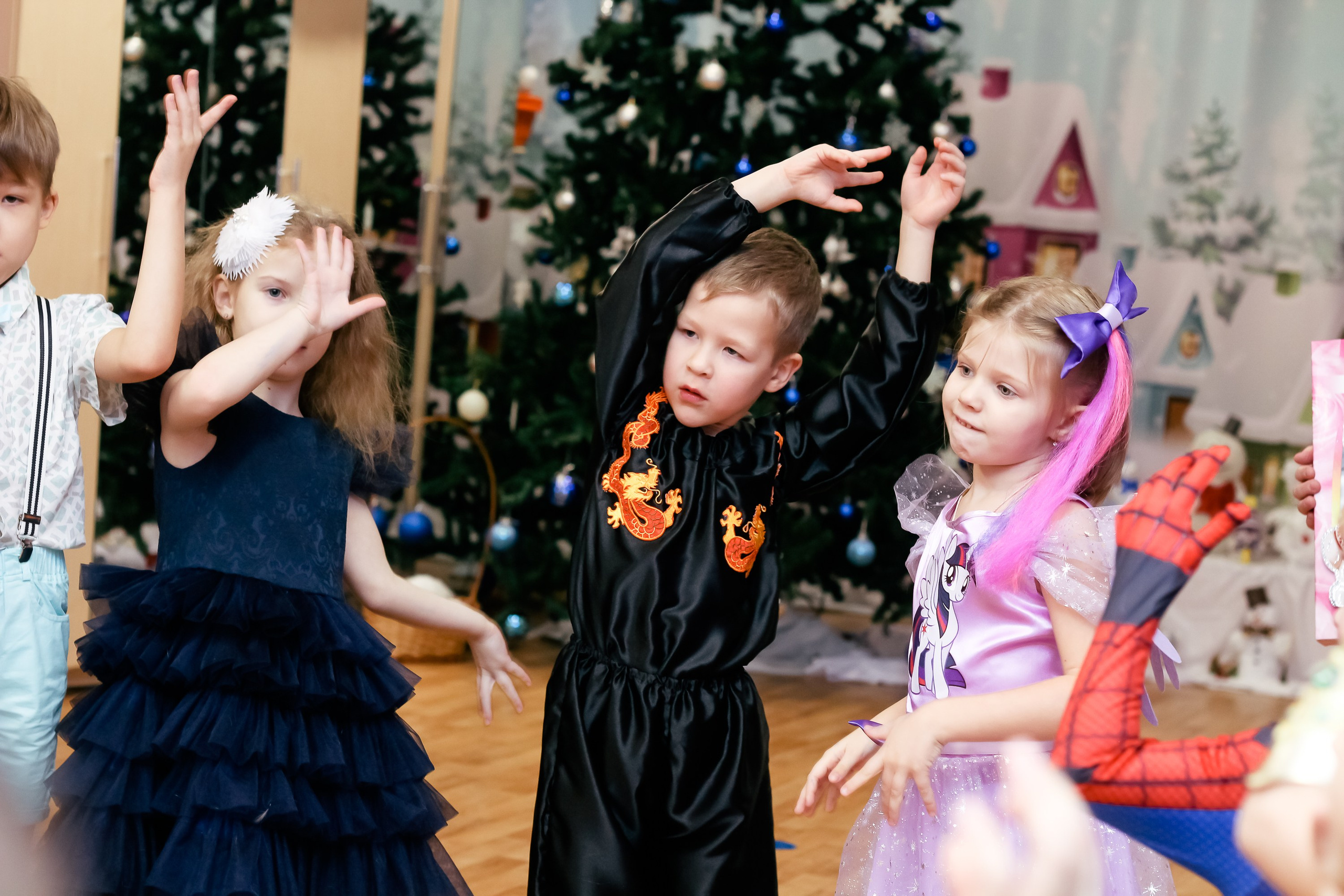 Новогодний утренник. Фотограф Великий Новгород Татьяна Чиглинцева