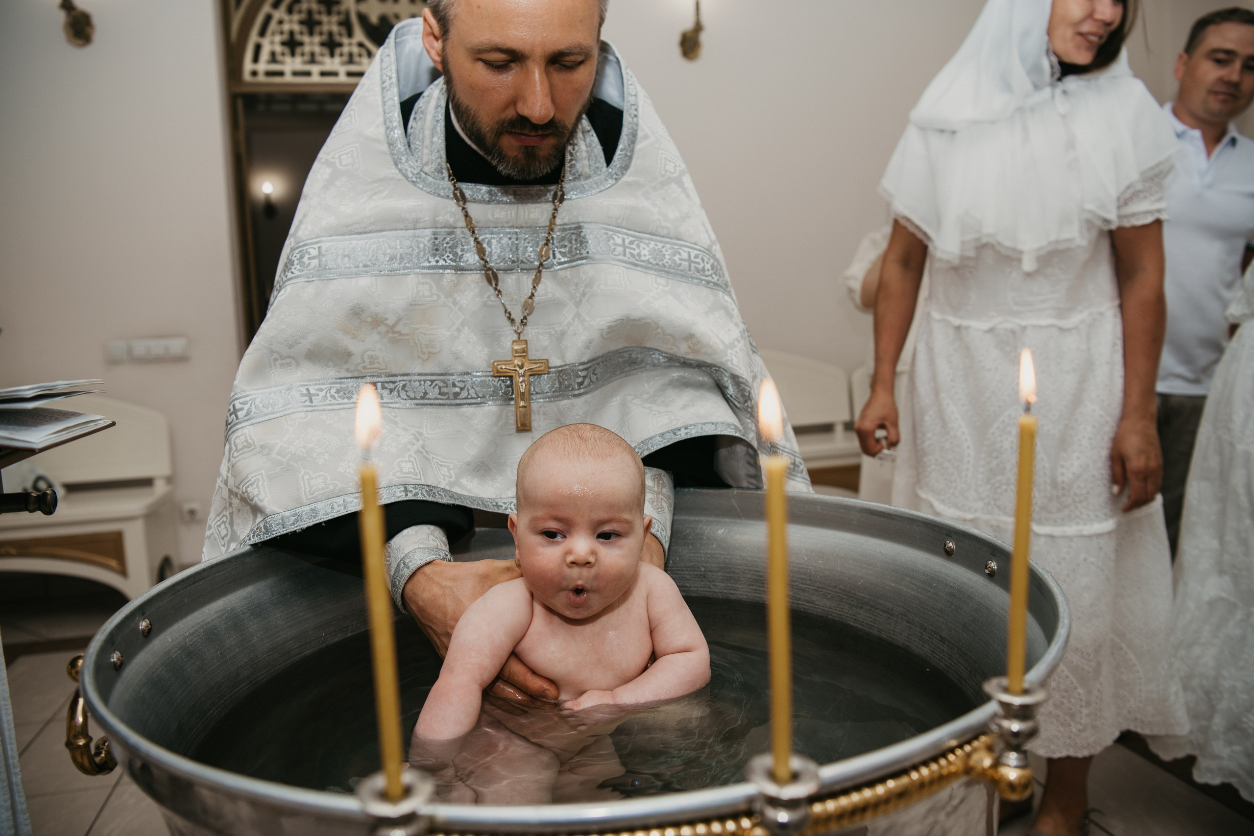 Крещение Евгения. Фотограф на выписку из роддома в Москве и МО