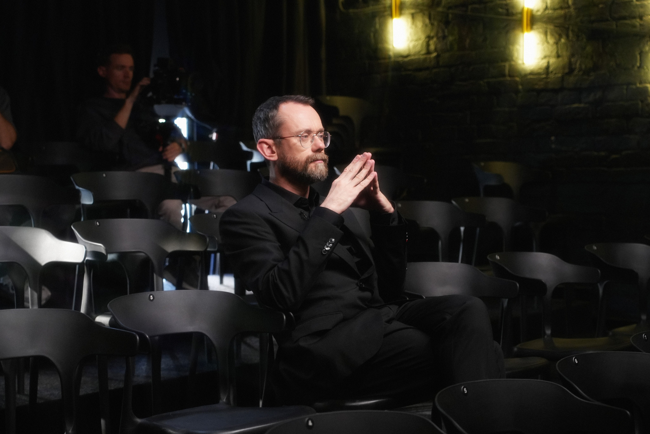 НОВОЕ СЛОВО. ANNA — PHOTOGRAPHER