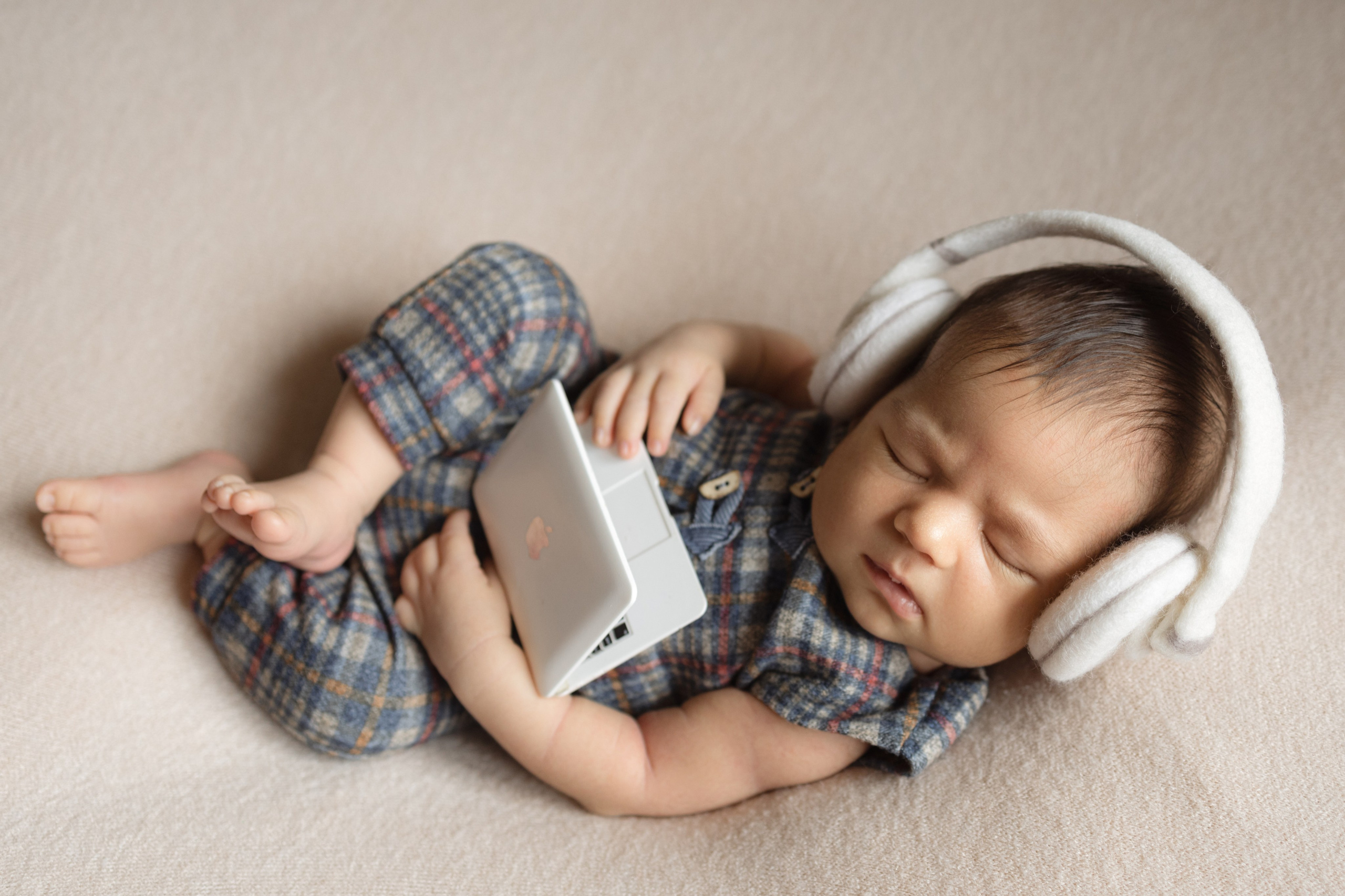 Костюмчики для фотосессии новорождённых мальчиков — съёмочный гардероб | Фотограф Красноярск. Фотограф беременности и новорожденных в Красноярске Вета Ланская