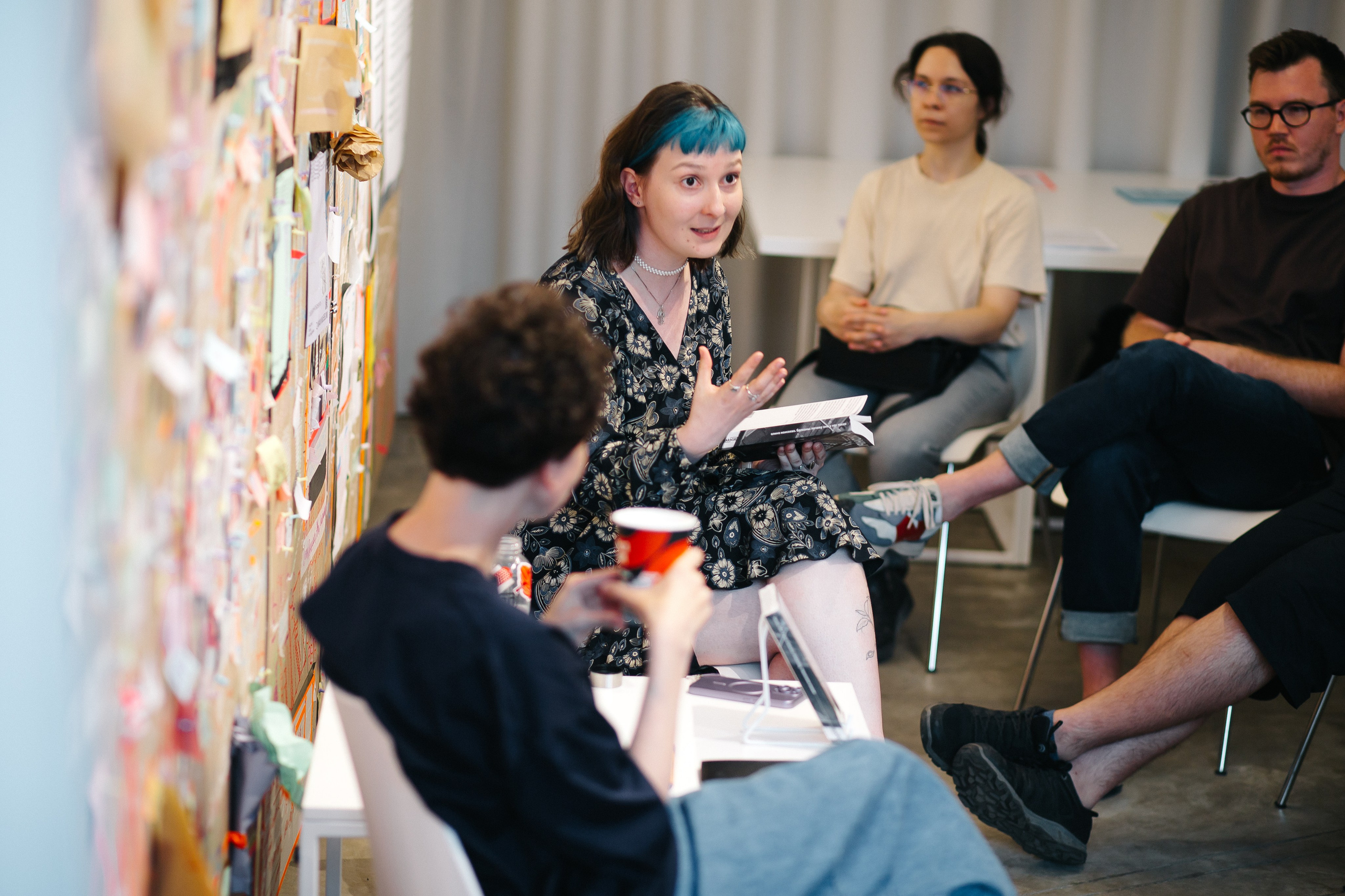 07.06.2024 Презентация книги «Балконы: почему они у нас такие?». Книжный клуб