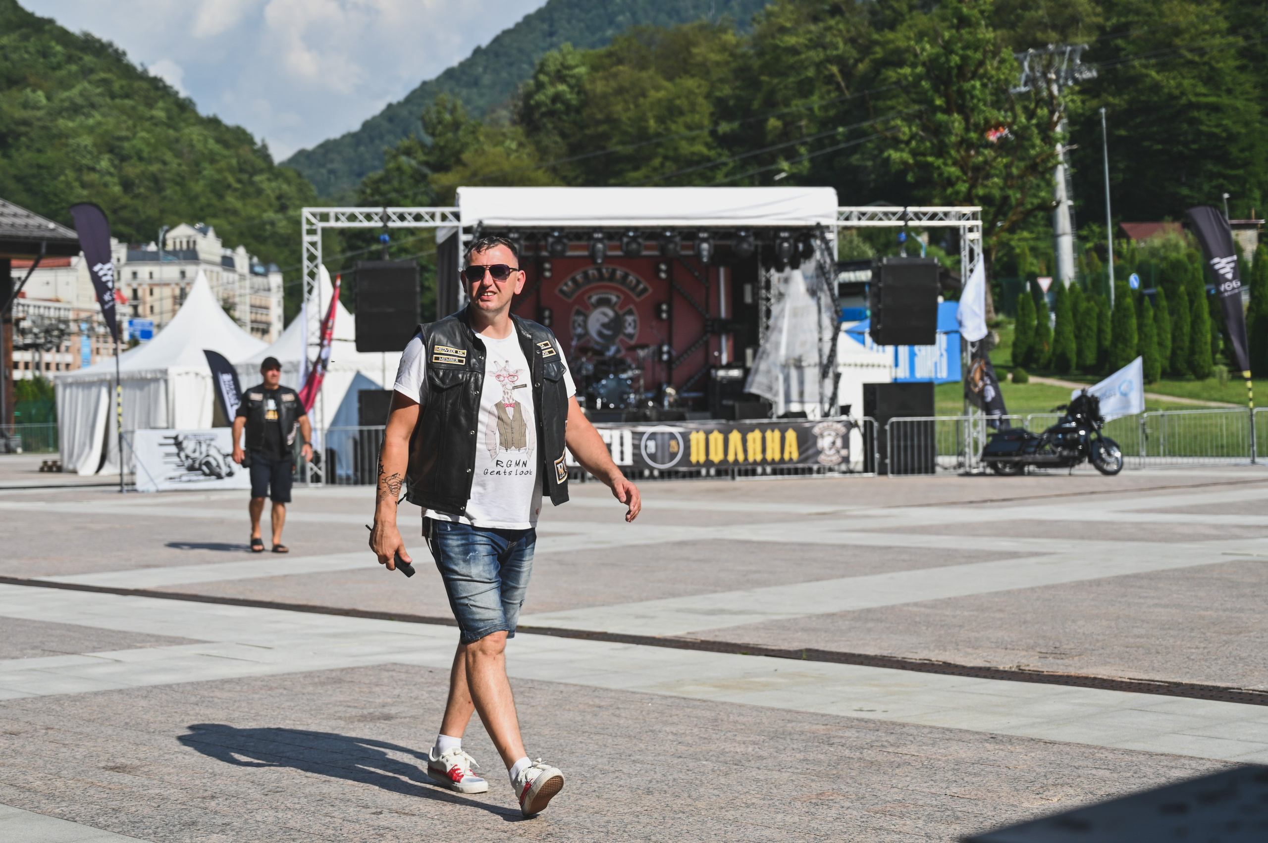 11- ый Ежегодный Байк Фестиваль " Медвежья МОТО ПОЛЯНА». Фотографирую счастливых людей в Сочи