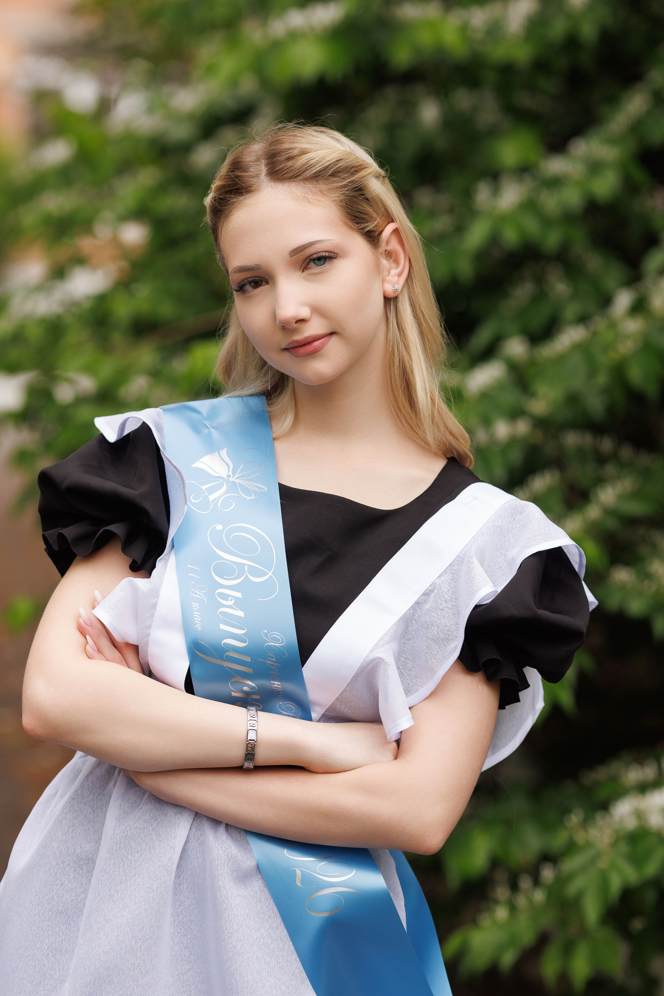 Последний звонок Гимназия Артем. Photoalbum-vl.ru
