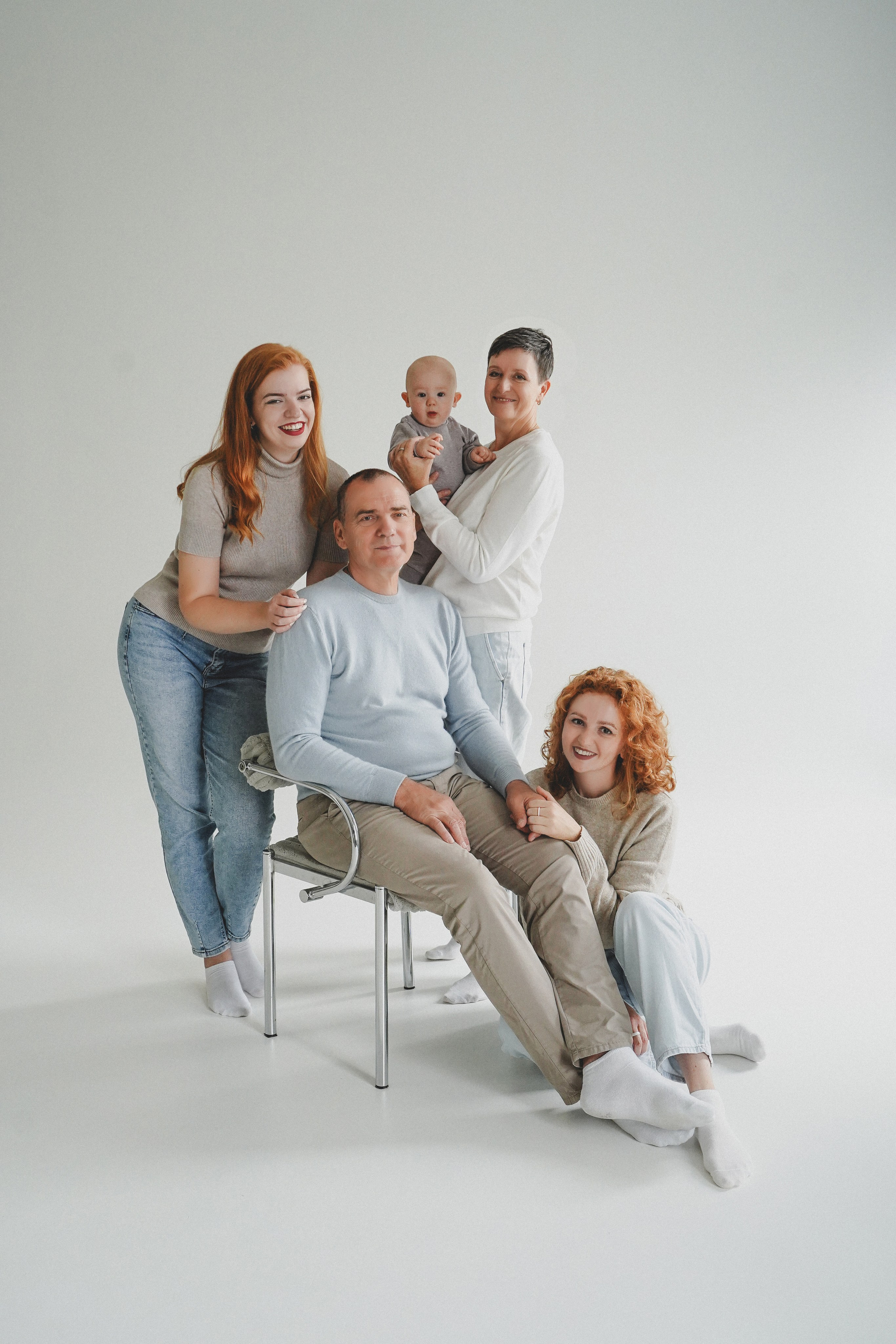 Семейная фотосессия в студии. Семейный и женский фотограф в Краснодаре Анастасия Приймак