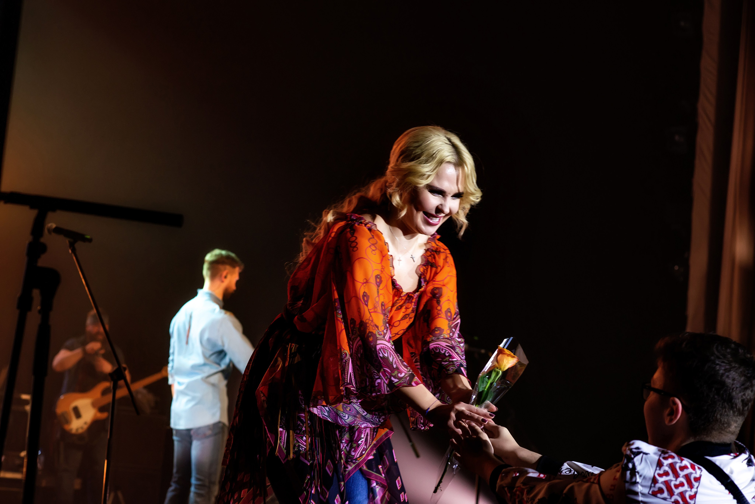 Концерт Пелагеи. Школьный, фэшн фотограф в Тюмени и в России Ирина Королева