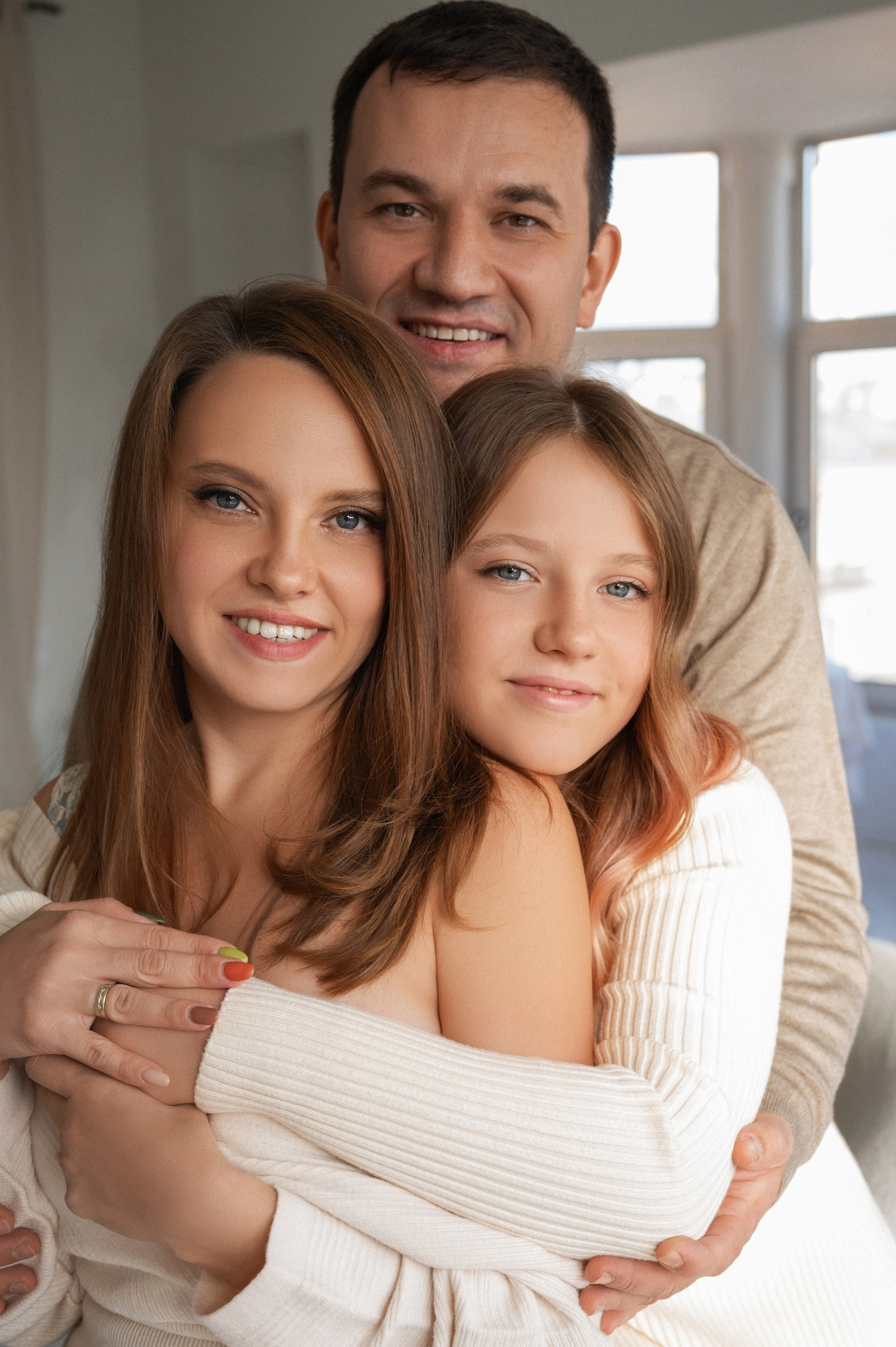 Семейная фотосессия. Профессиональный фотограф беременности в СПБ. Стильные фотосессии беременности в стиле минимализм и классическая фотография