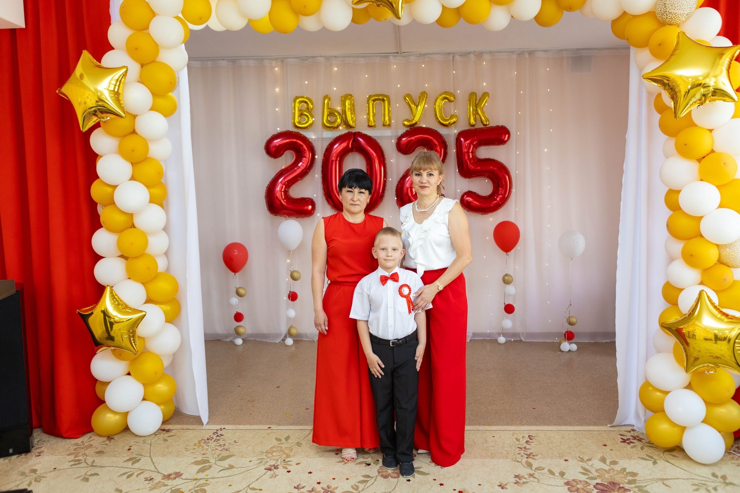 Выпускной в детскому саду 2025 год. Свадебный и предметный фотограф Ренат Каламперов