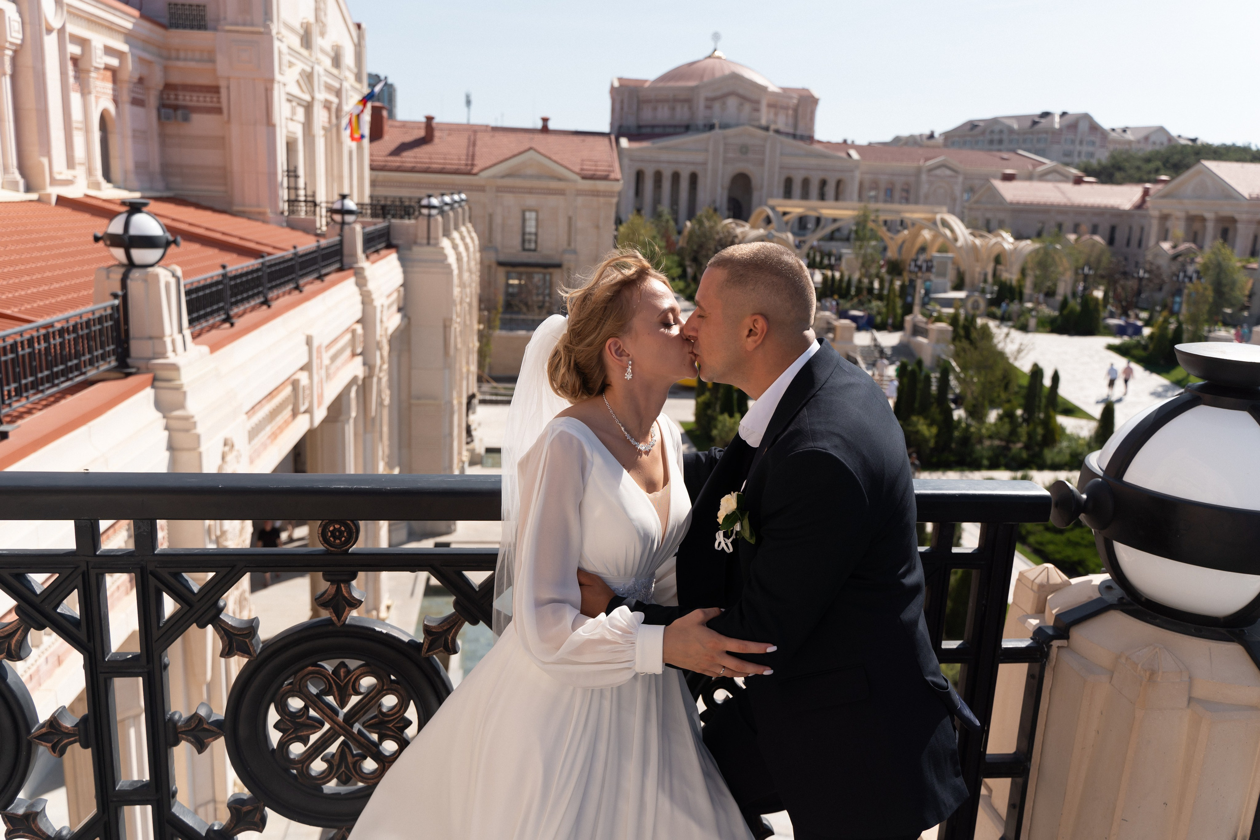 Свадебная прогулка Новый Херсонес. Свадебный и семейный фотограф в Севастополе и в Крыму