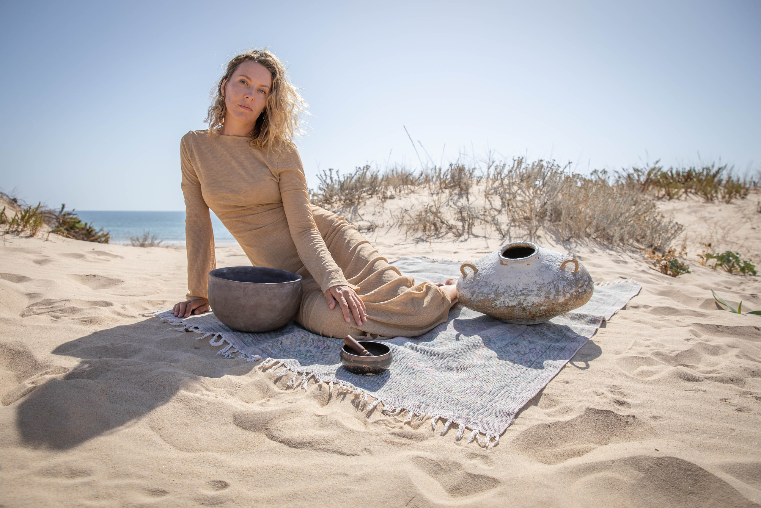 VAVA × Oksana Lomnova — A Creative Collaboration by the Ocean. Professional Photographer in Portugal. Oksana Lomnova