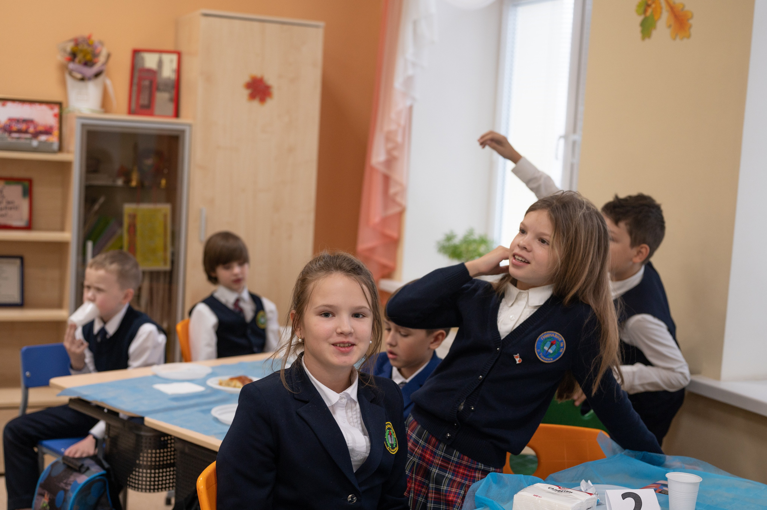 Репортаж мероприятия в классе 5Ж 16 гимназия 2024 г. Фотограф новорожденных, семейный детский в Тюмени Татьяна Морозова