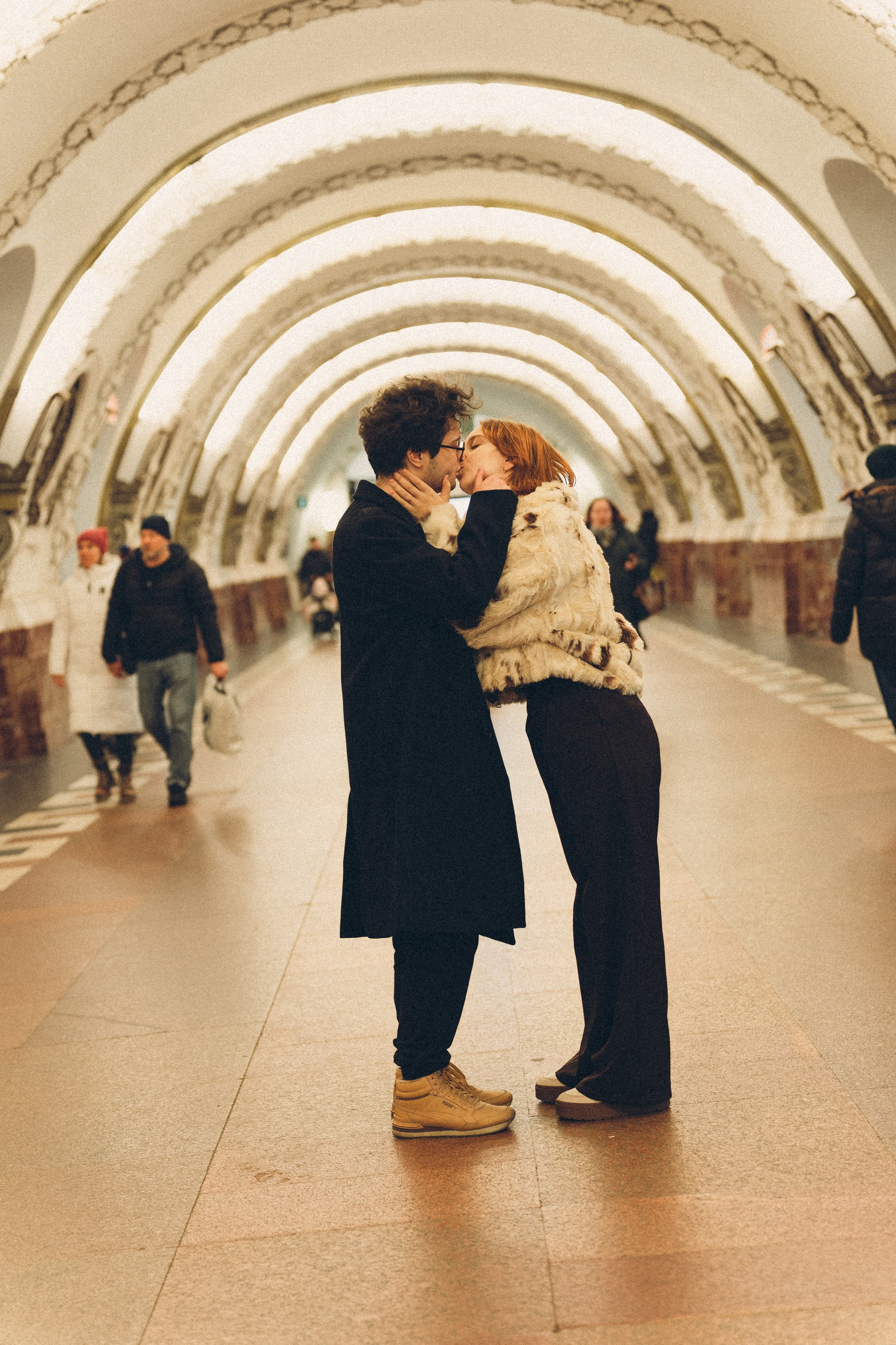 НОВОГОДНЯЯ ФОТОСЕСИИЯ ПАРЫ В МЕТРО ЛЮБОВЬ. Профессиональный фотограф, Санкт-Петербург — Виктория Богомолова