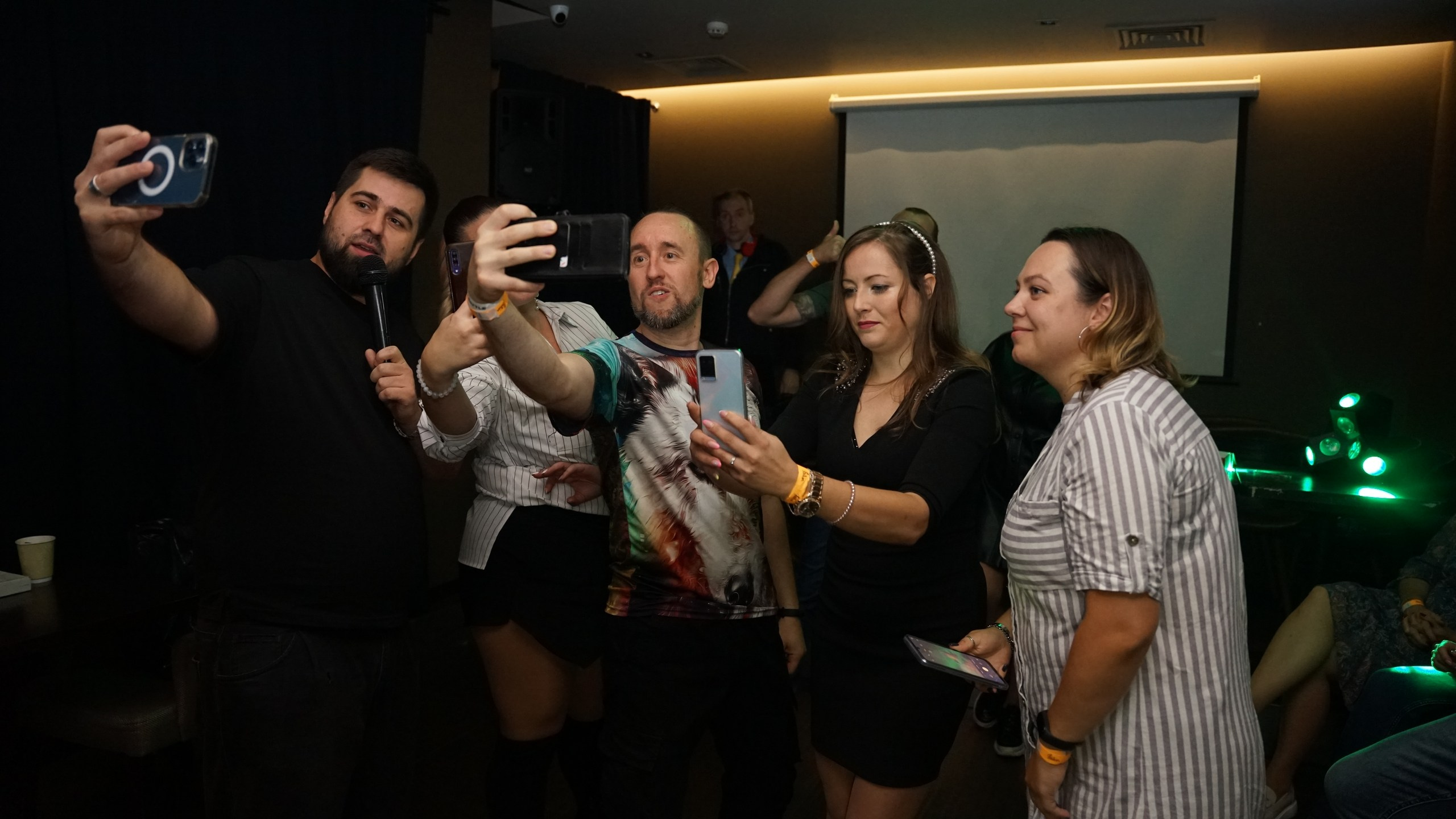 «И снова…» Клубная вечеринка | 03.09.22. Галерея Фантим