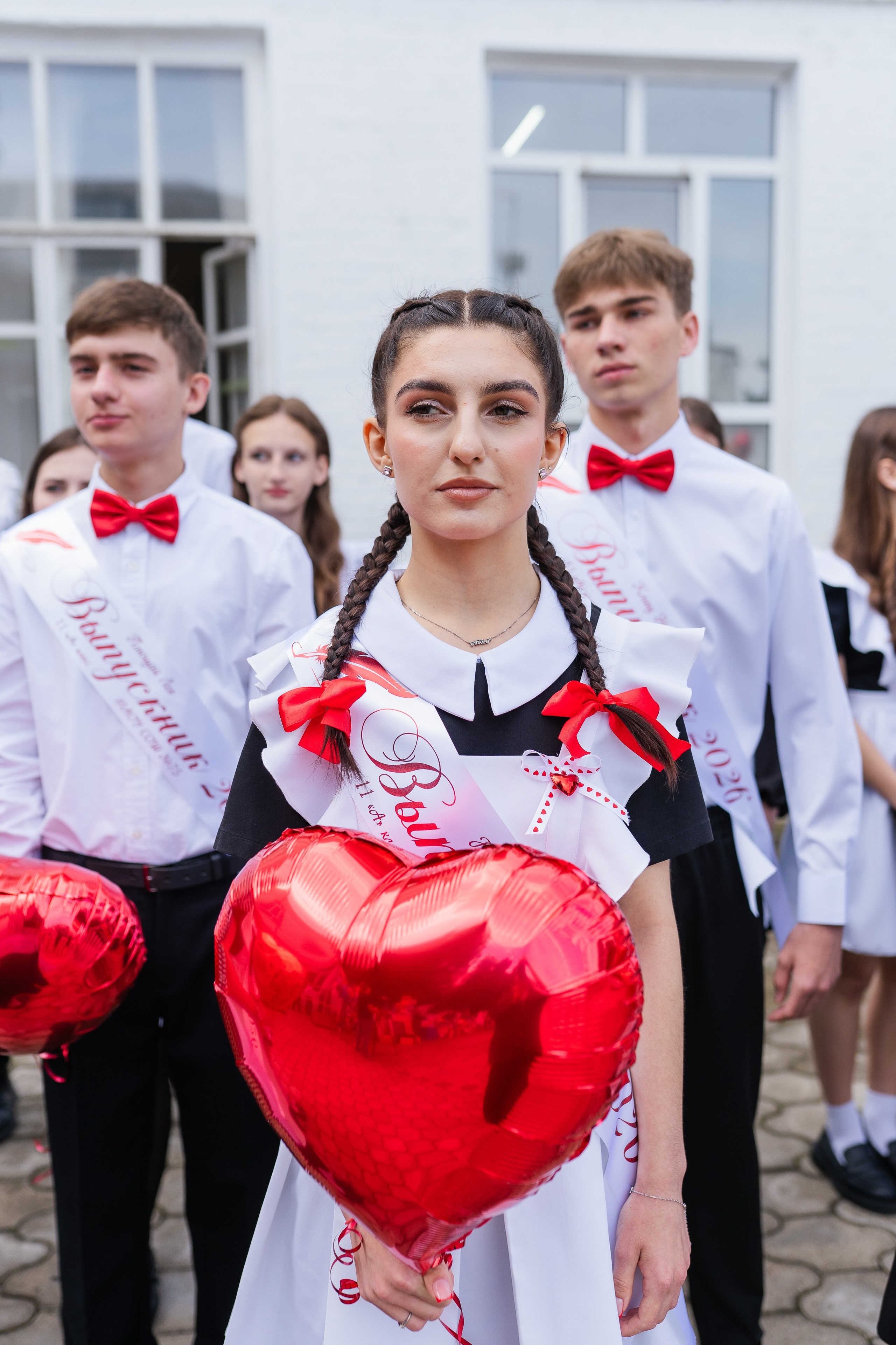Последний звонок (Школа 75). Выпускные альбомы «Поколение» в городе Краснодар