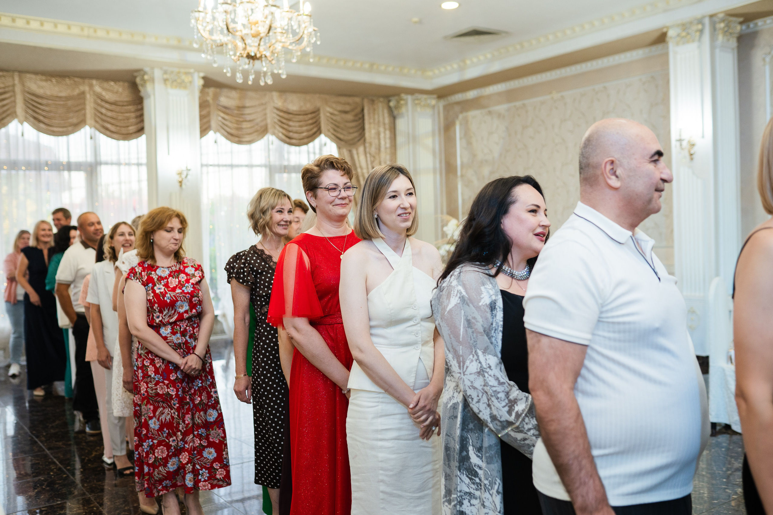 Выпускной вечер. Moments Holl. Выпускные альбомы «Поколение» в городе Краснодар