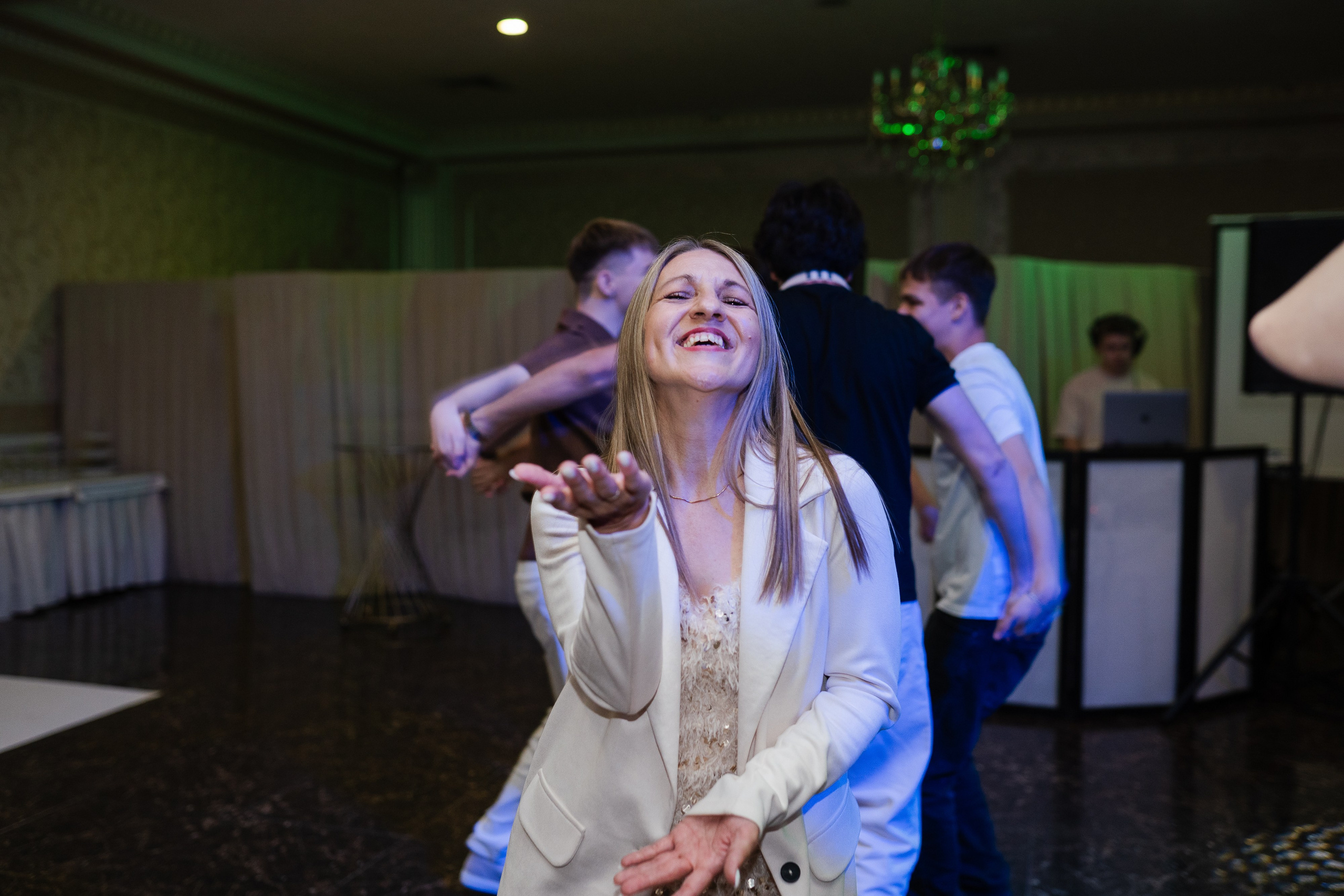 Выпускной вечер. Moments Holl. Выпускные альбомы «Поколение» в городе Краснодар