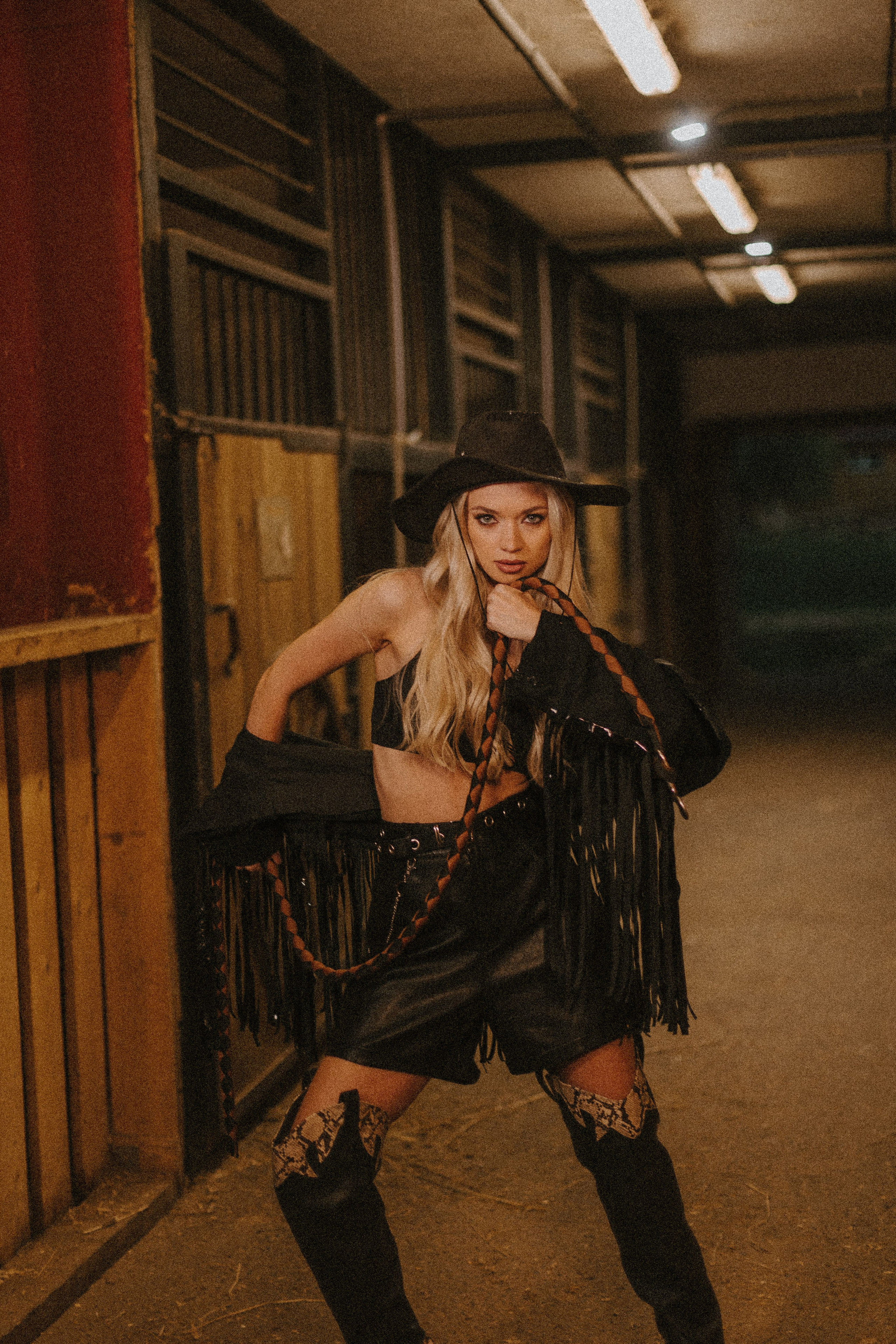 Надя «Вестерн». Павел Померанцев