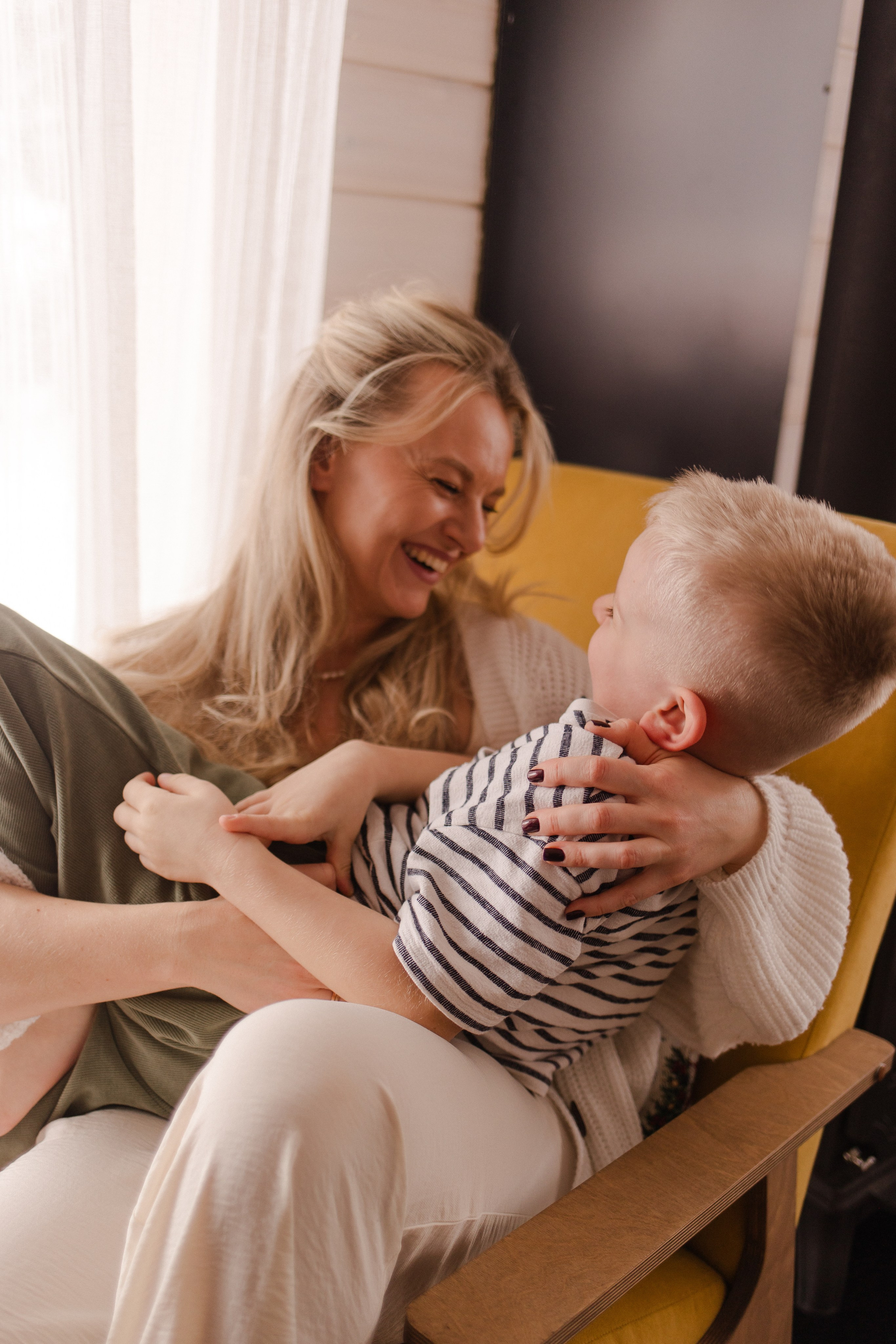 Акрам Ульяна и мальчишки. Фотграф в Москве Кузьмина Мария