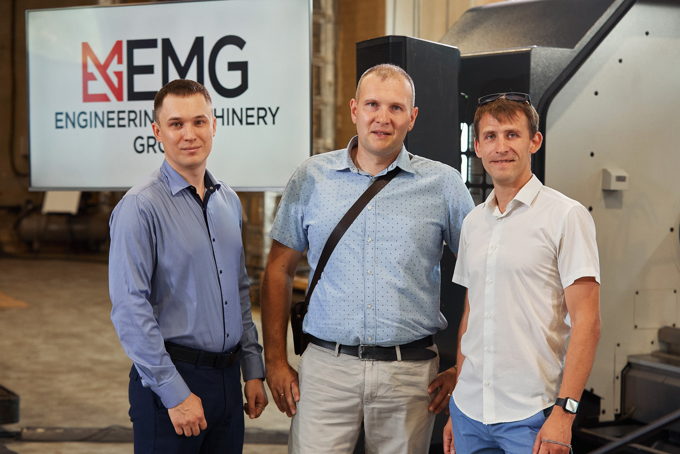 EMG / Международный форум / Презентация нового высокоточного станка. Антон Артюшин, портретный фотограф. Москва