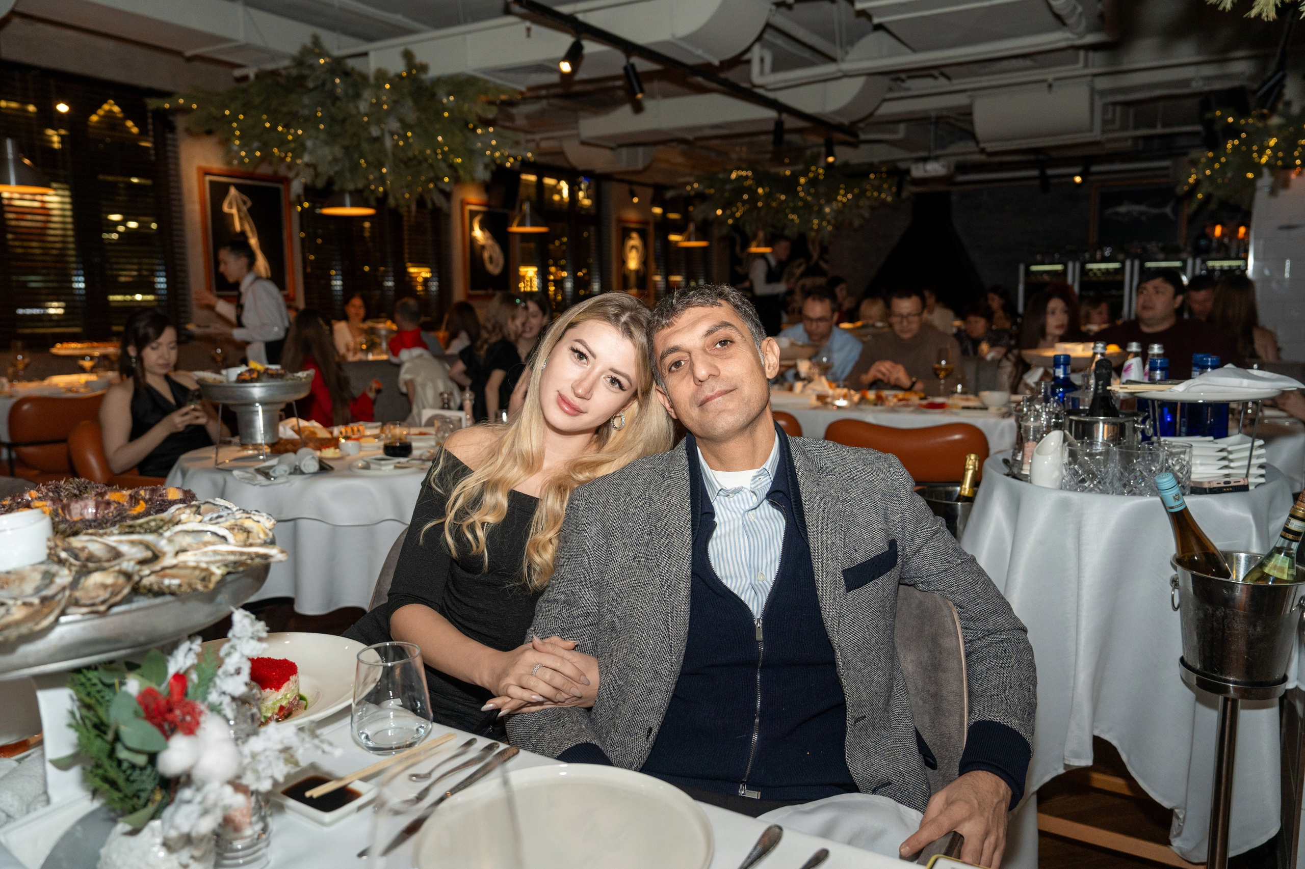 Новый год 2025 в ресторане Сахалин. Репортажный фотограф в Красной Поляне и Сочи Павлюченко Екатерина