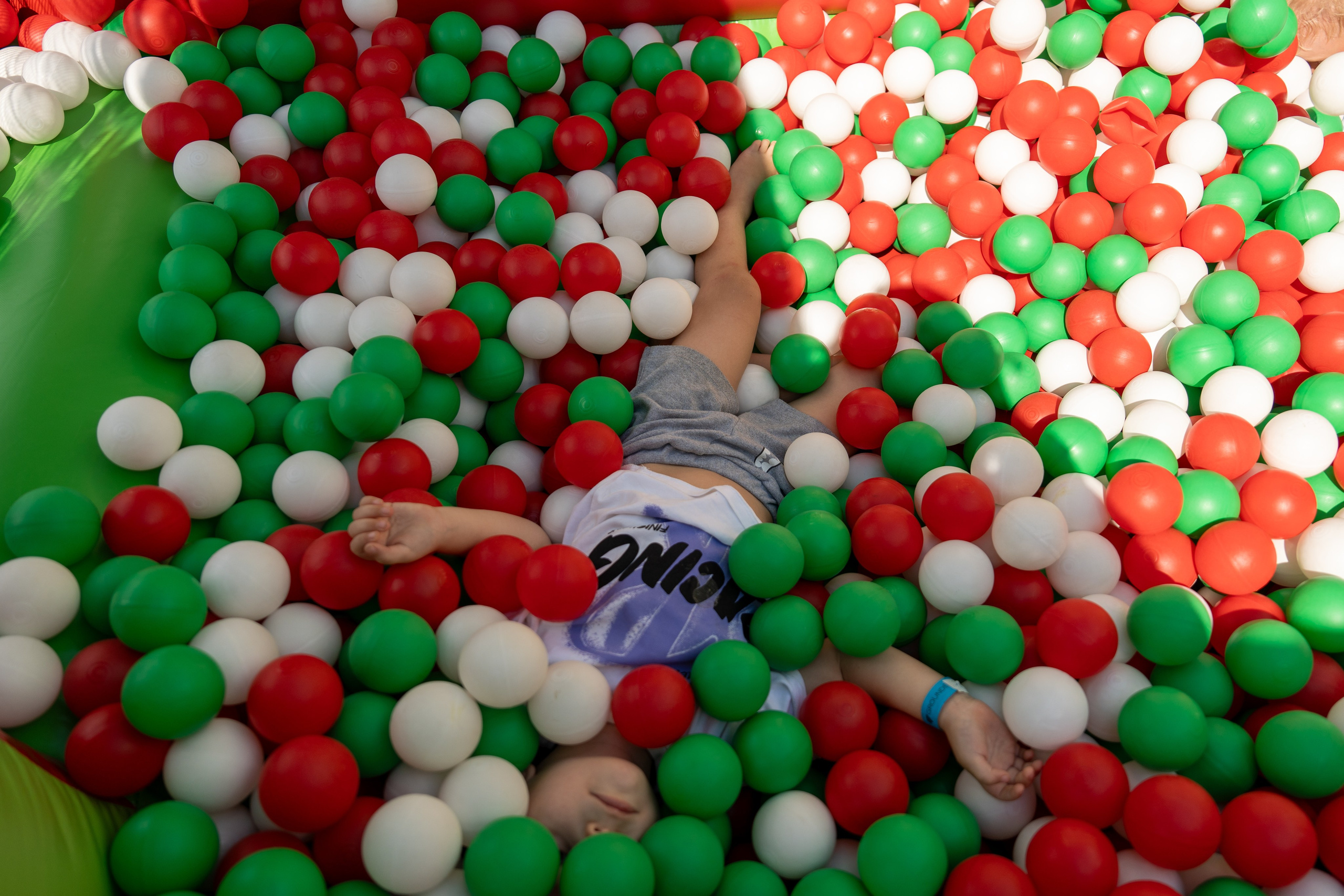 Фотоотчет партнеской интеграции для сети «Пятерочка» на фестивале «Grounded». Репортажный фотограф в Красной Поляне и Сочи Павлюченко Екатерина