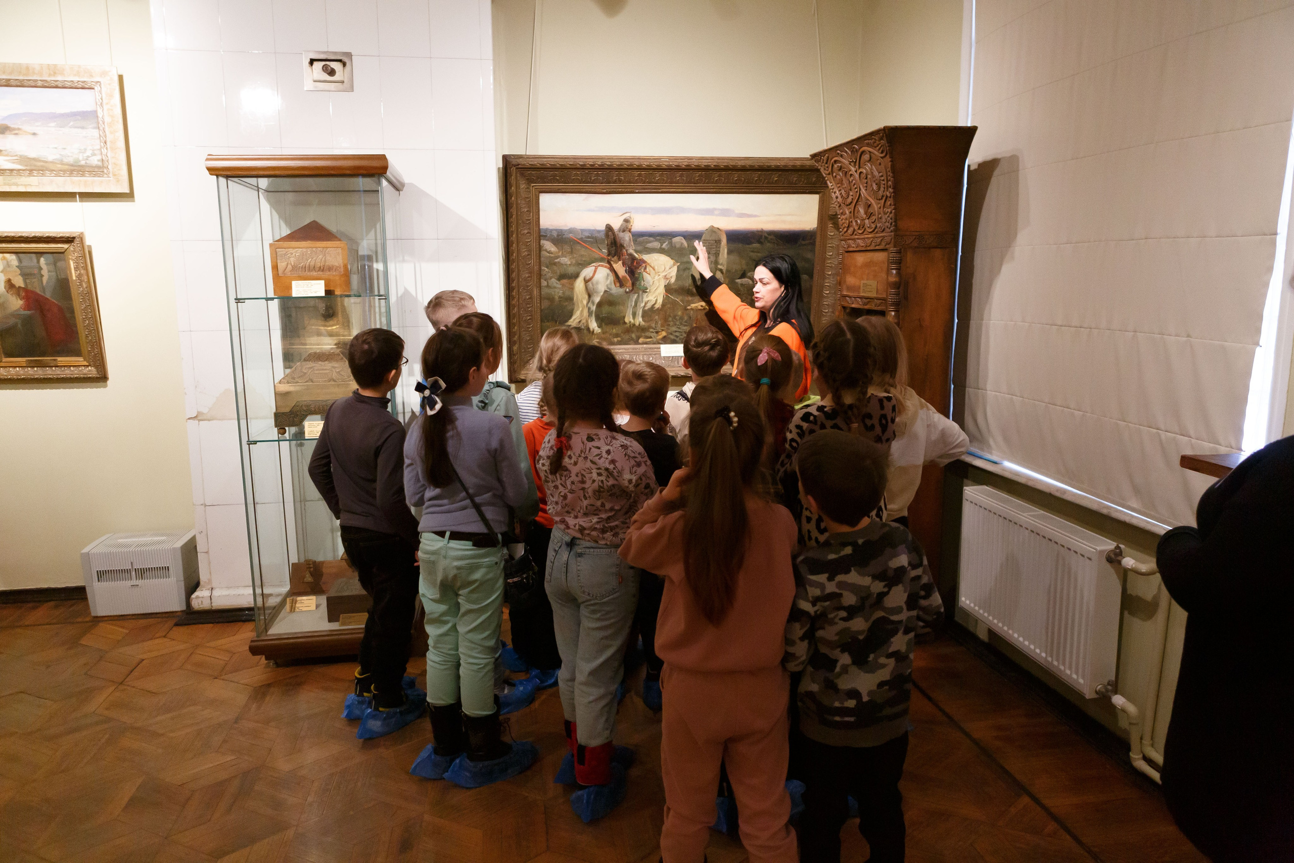 Экскурсия в Серпуховский историко-художественный музей. Выпускные альбомы и школьный фотограф в Подольске, Троицке, Щербинке, Москве и Московской области