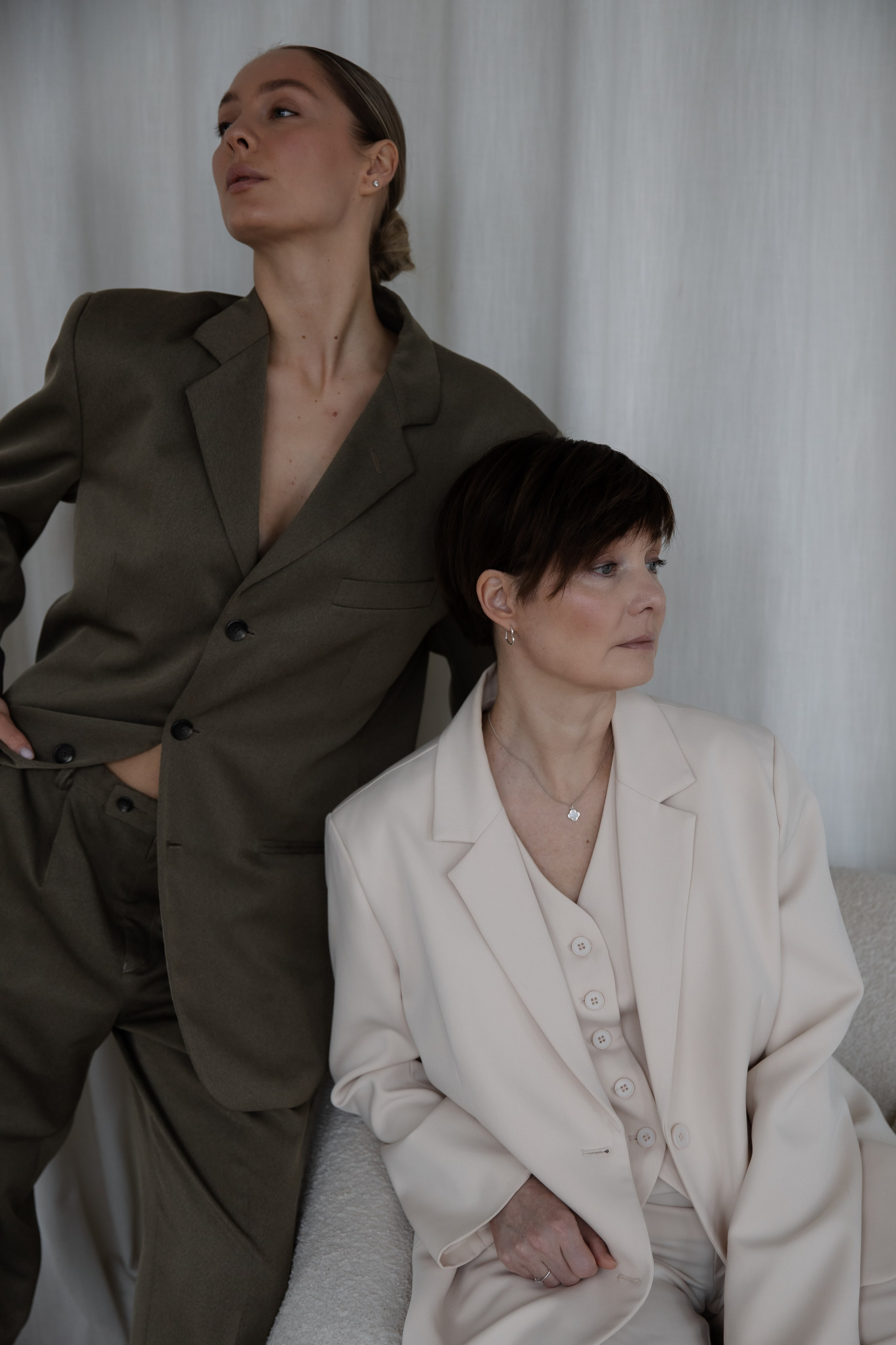 Мама и дочь, минимализм. СВАДЕБНЫЙ ФОТОГРАФ ЧЕЛЯБИНСК