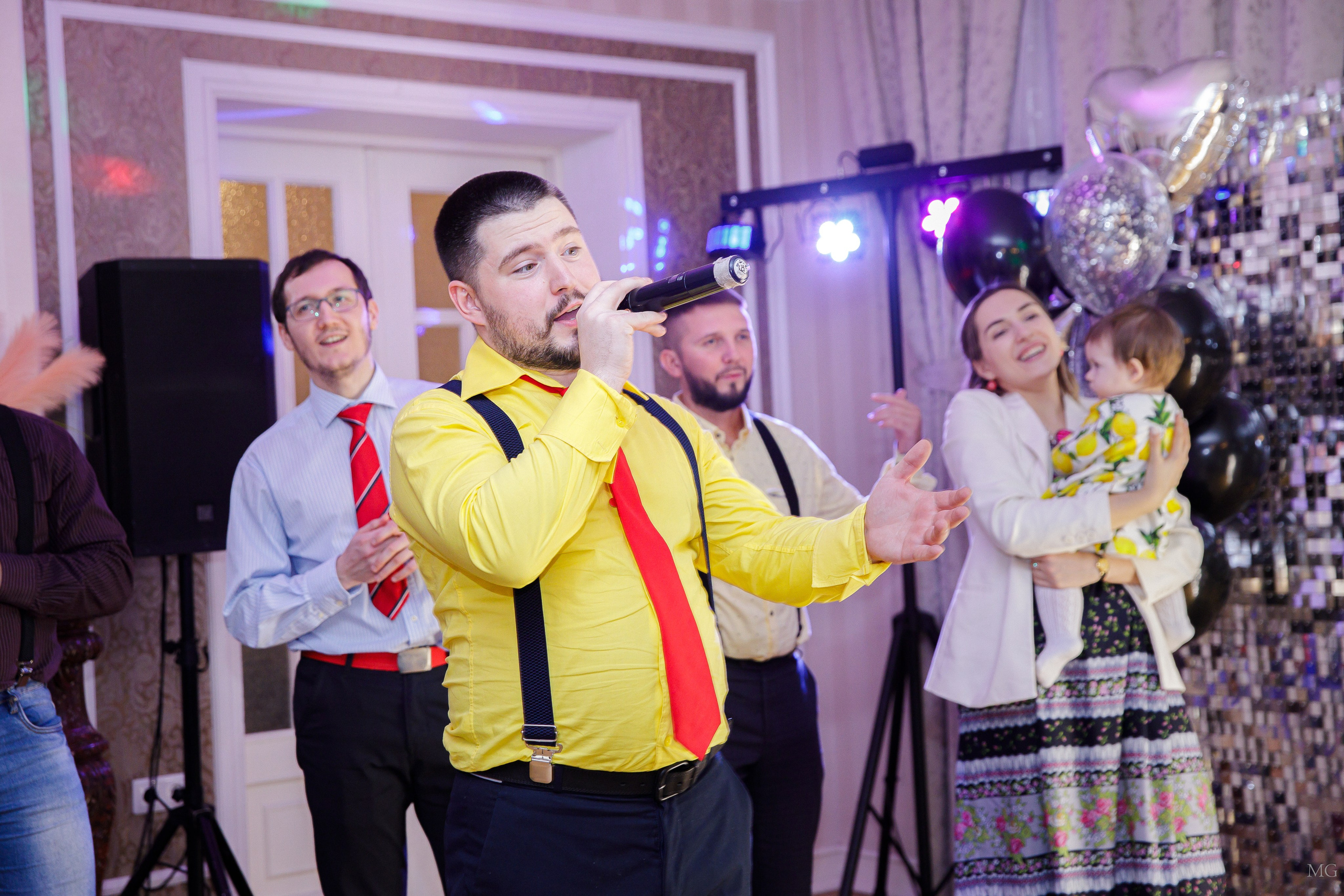 Дарина и Стиляги. Маша Гонтарь Семейный домашний репортажный фотограф в Санкт-Петербурге