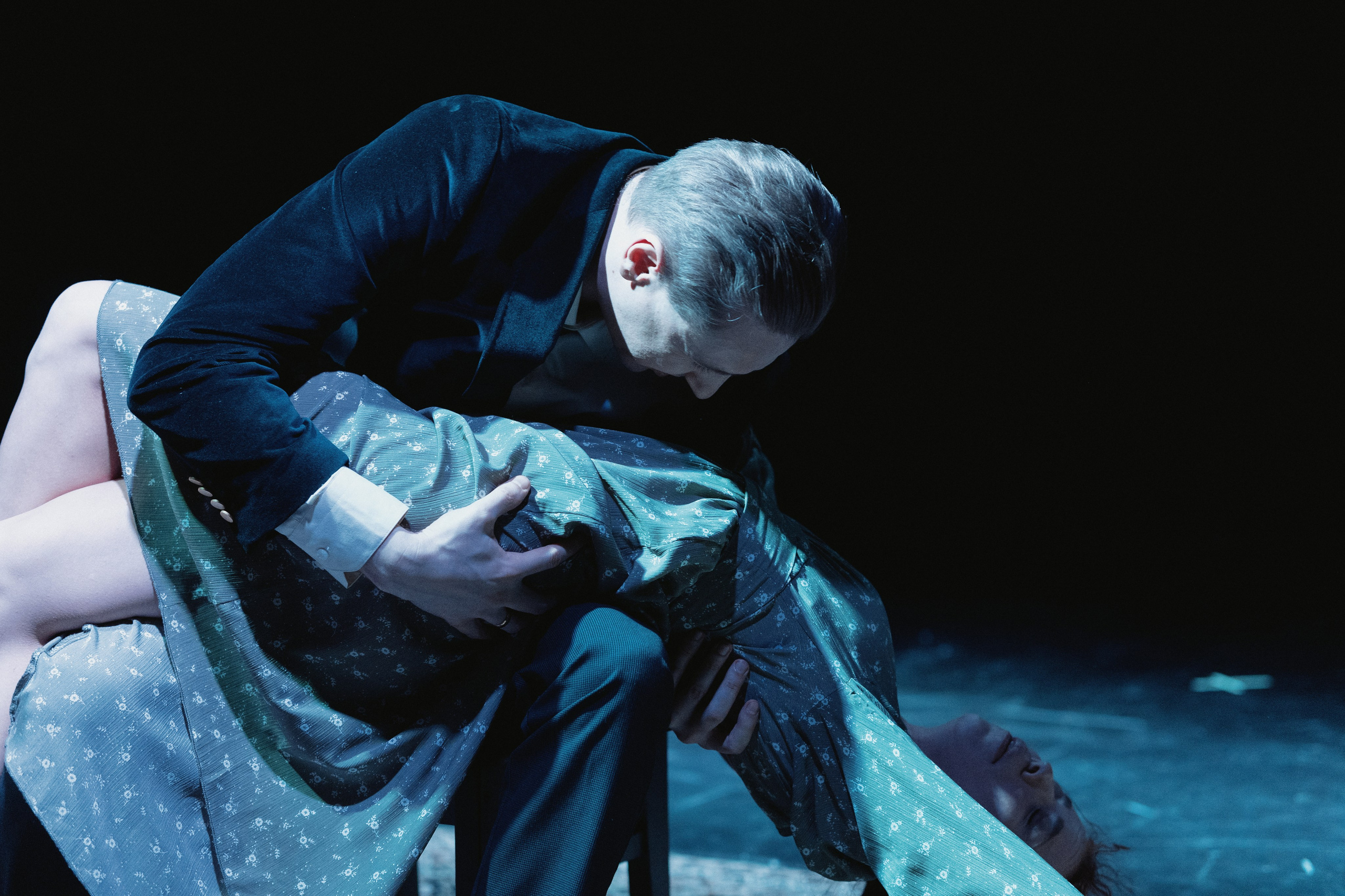 Спектакль «Зойкина Квартира». Репортажный и портретный фотограф Андрей Гаровский