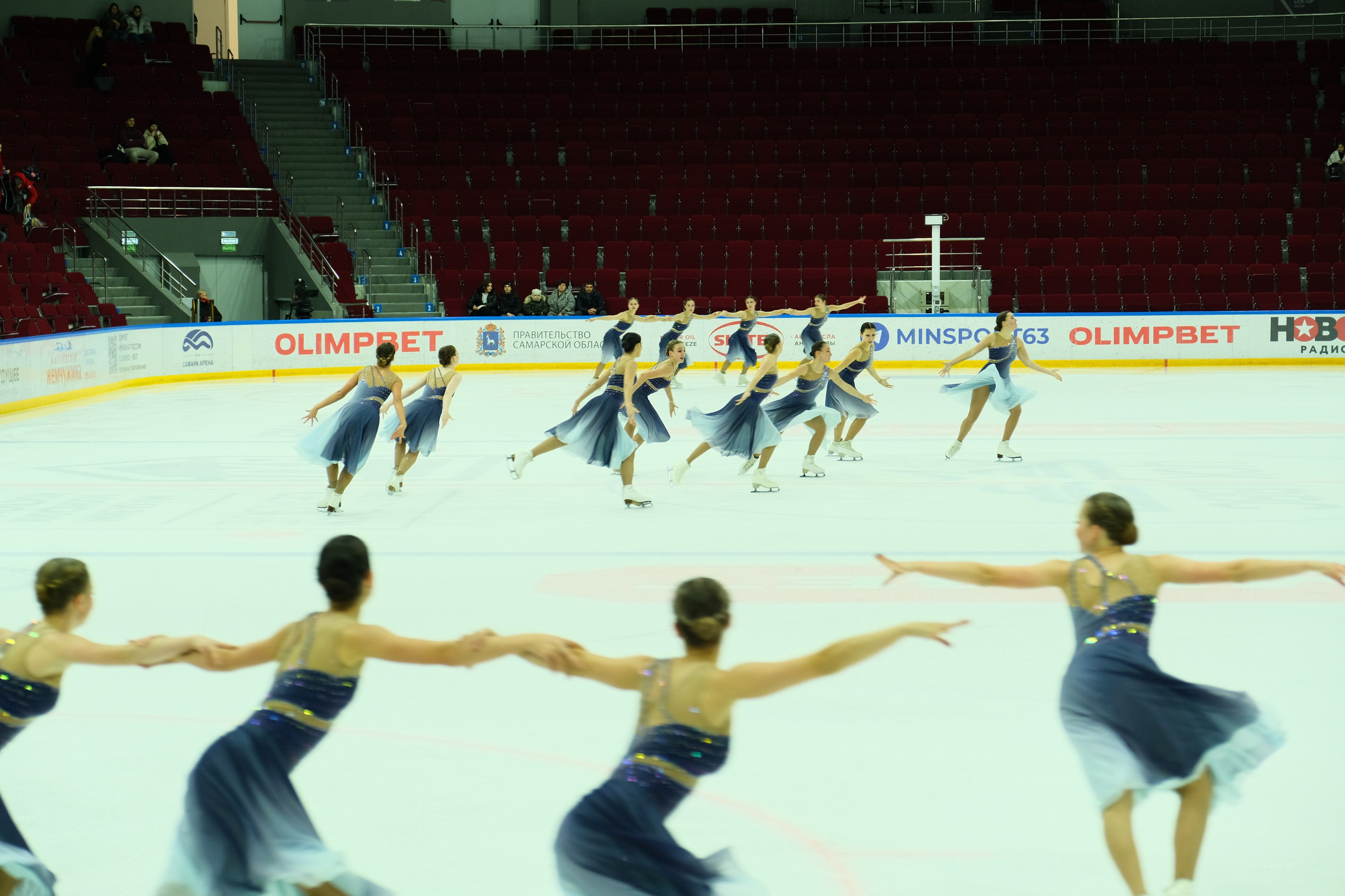 «Самарочка» этап кубка России по синхронному фигурному катанию. Александр Носов. Портретный и репортажный фотограф в Самаре