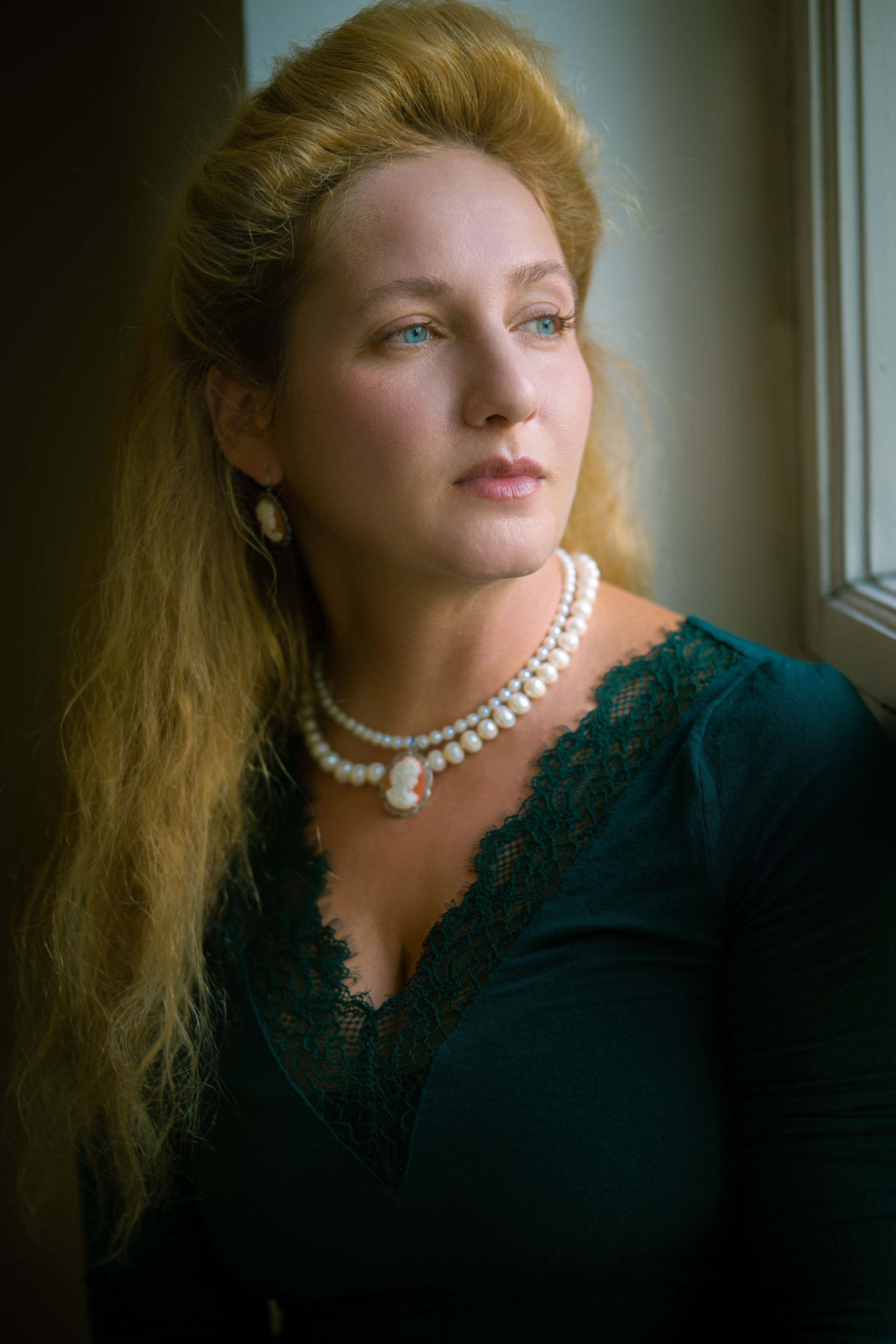 Артистка Алия Гаджиева. Oles Paritskiy