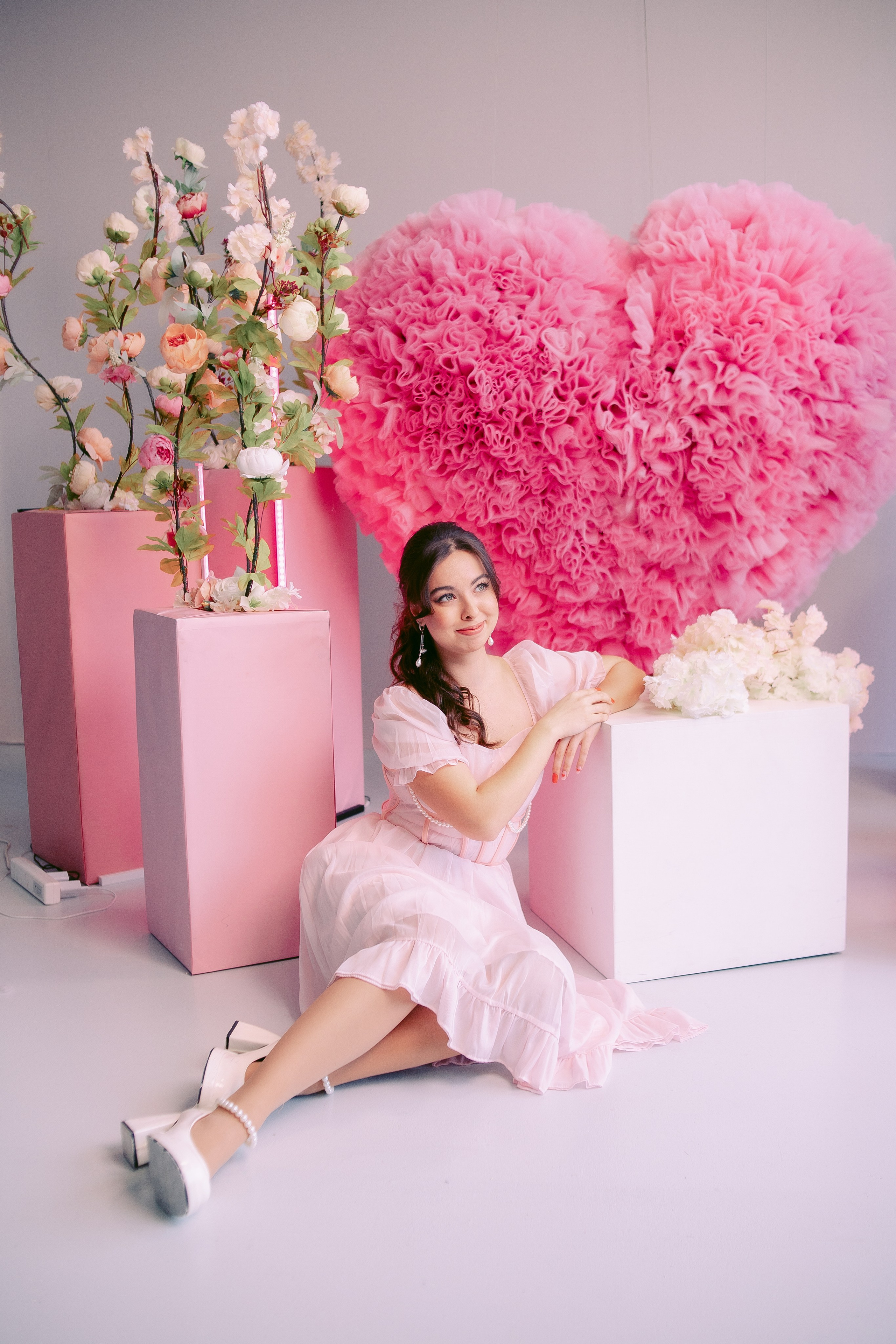 Весенняя фотосессия в фотостудии для девушки в Санкт-Петербурге. Фотограф в Санкт-Петербурге, Анна Скворцова