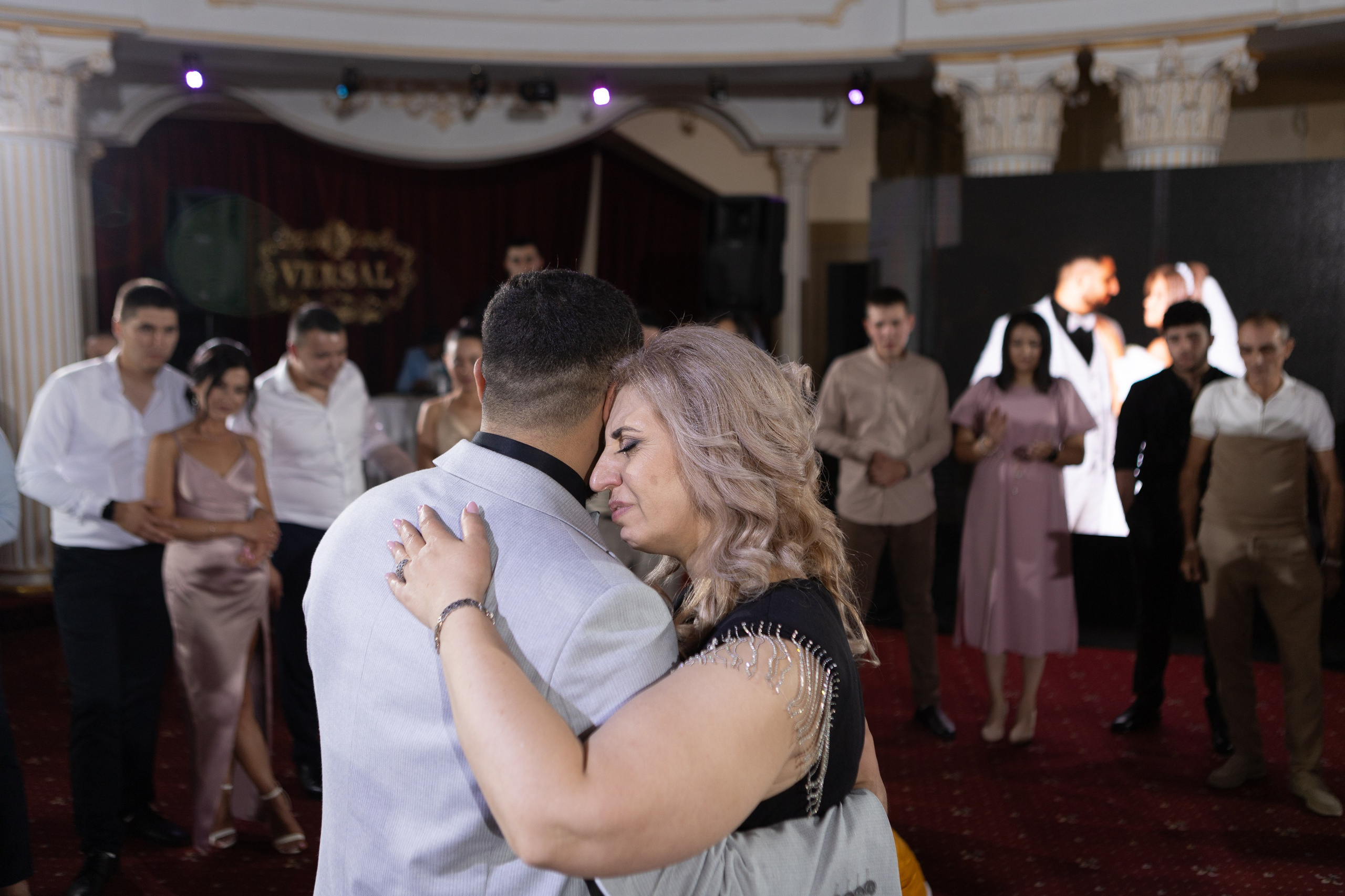 Свадебный фотограф Уфа — Руслан ГабдлисламовЖивые эмоции, красивые кадры, воспоминания на всю жизнь.Работаю по всей Республике Башкортоста. Свадебный фотограф Уфа Руслан Габдлисламов