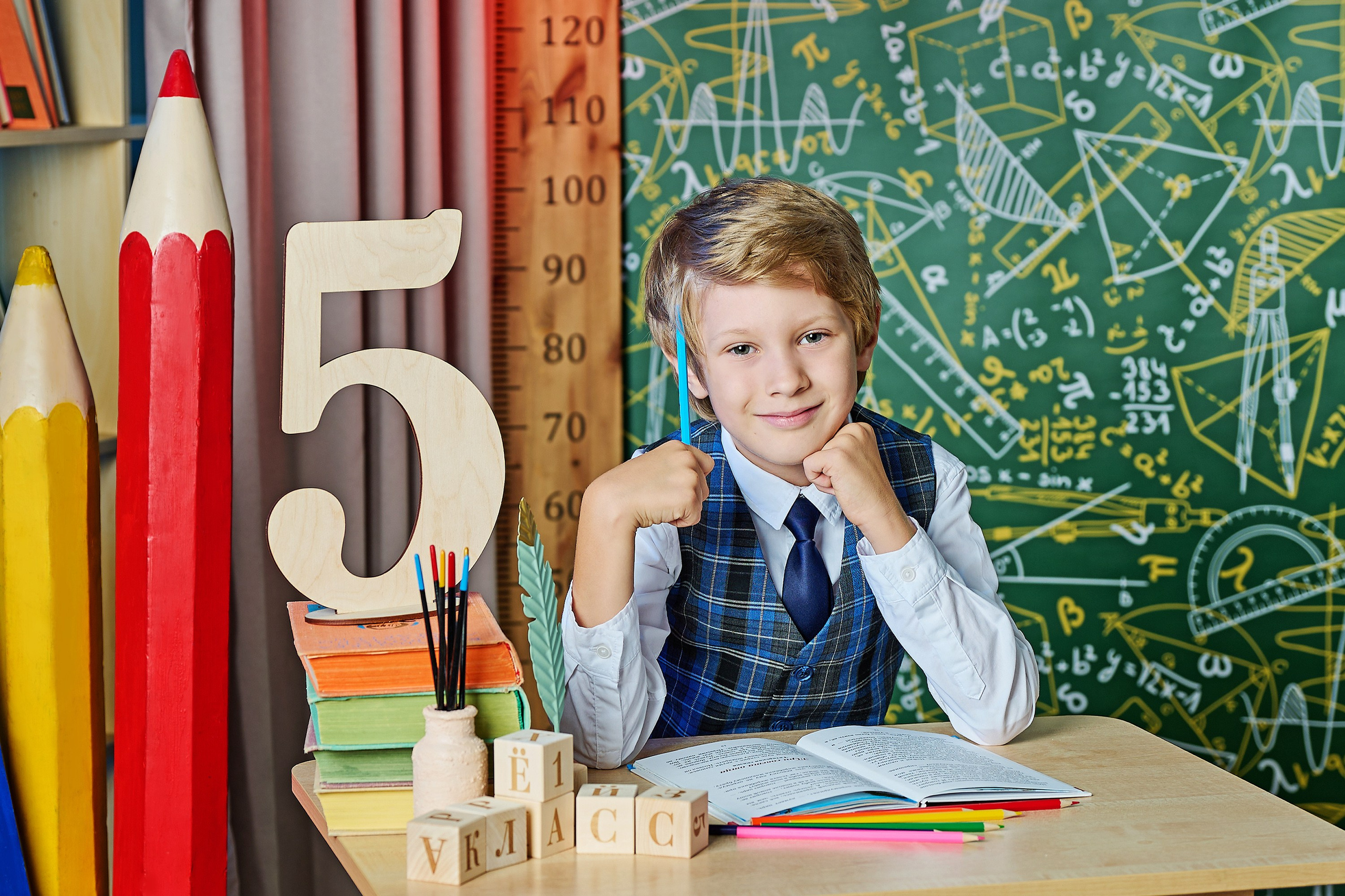 Фотосессии 1 класс. Выпускные альбомы. Предметная и контент съёмка. Фотостудия Klass