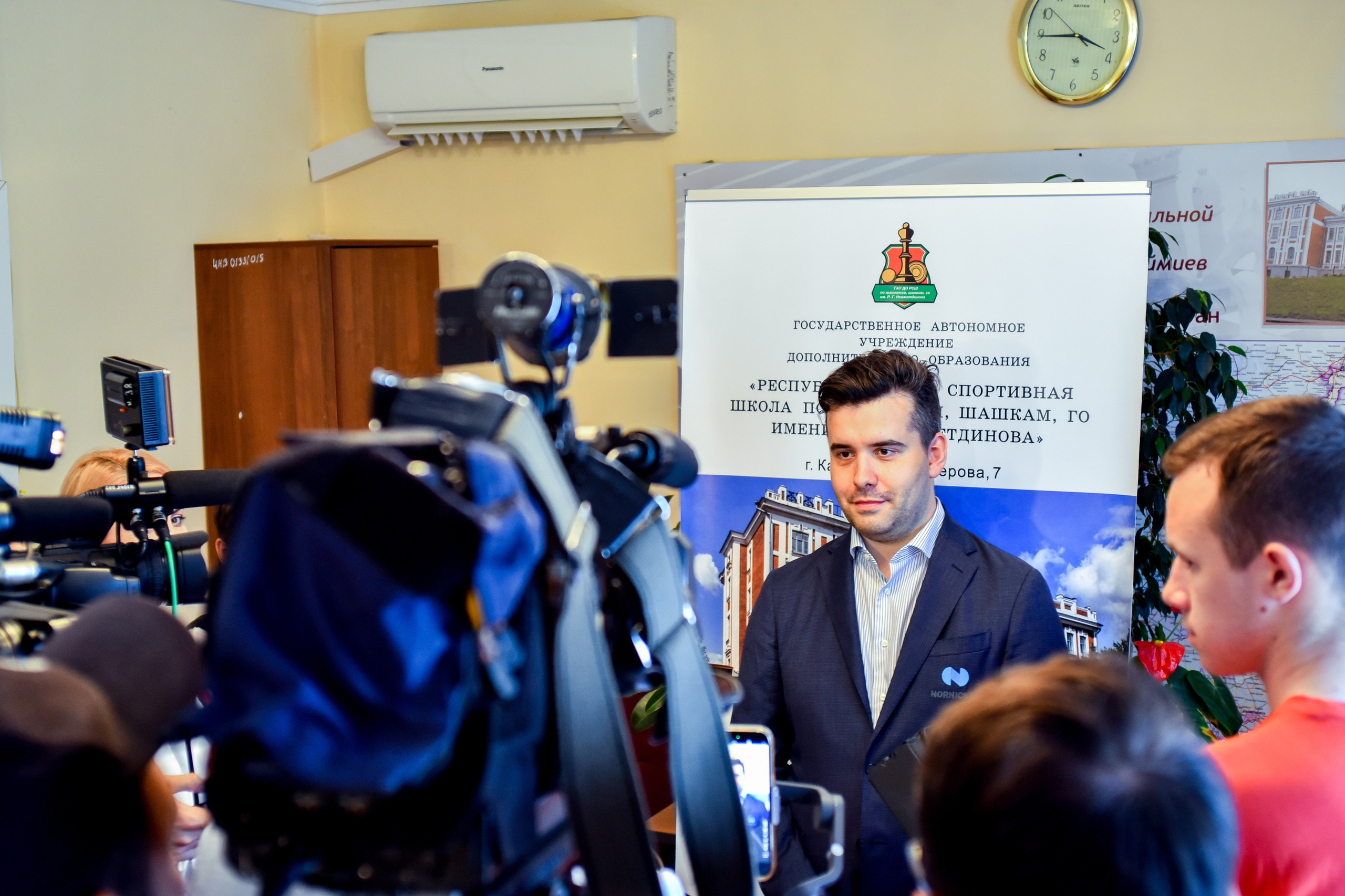 Ян Непомнящий, пресс-подход. Спортивный и репортажный фотограф в Казани Вячеслав Сатонин