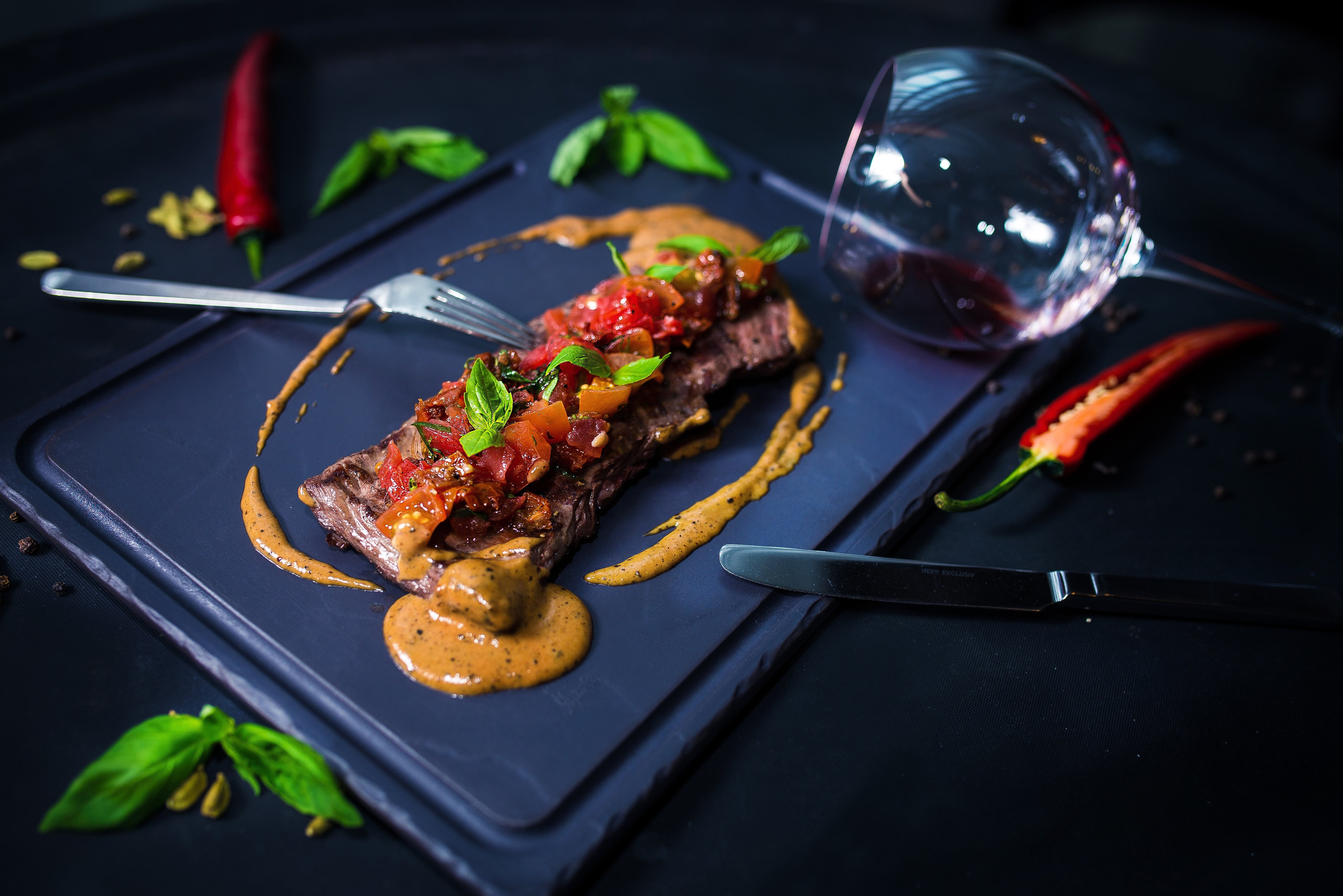 Съёмка для ресторанов и кафе. Интерьерный и портретный фотограф в Екатеринбурге Андрей Калинин