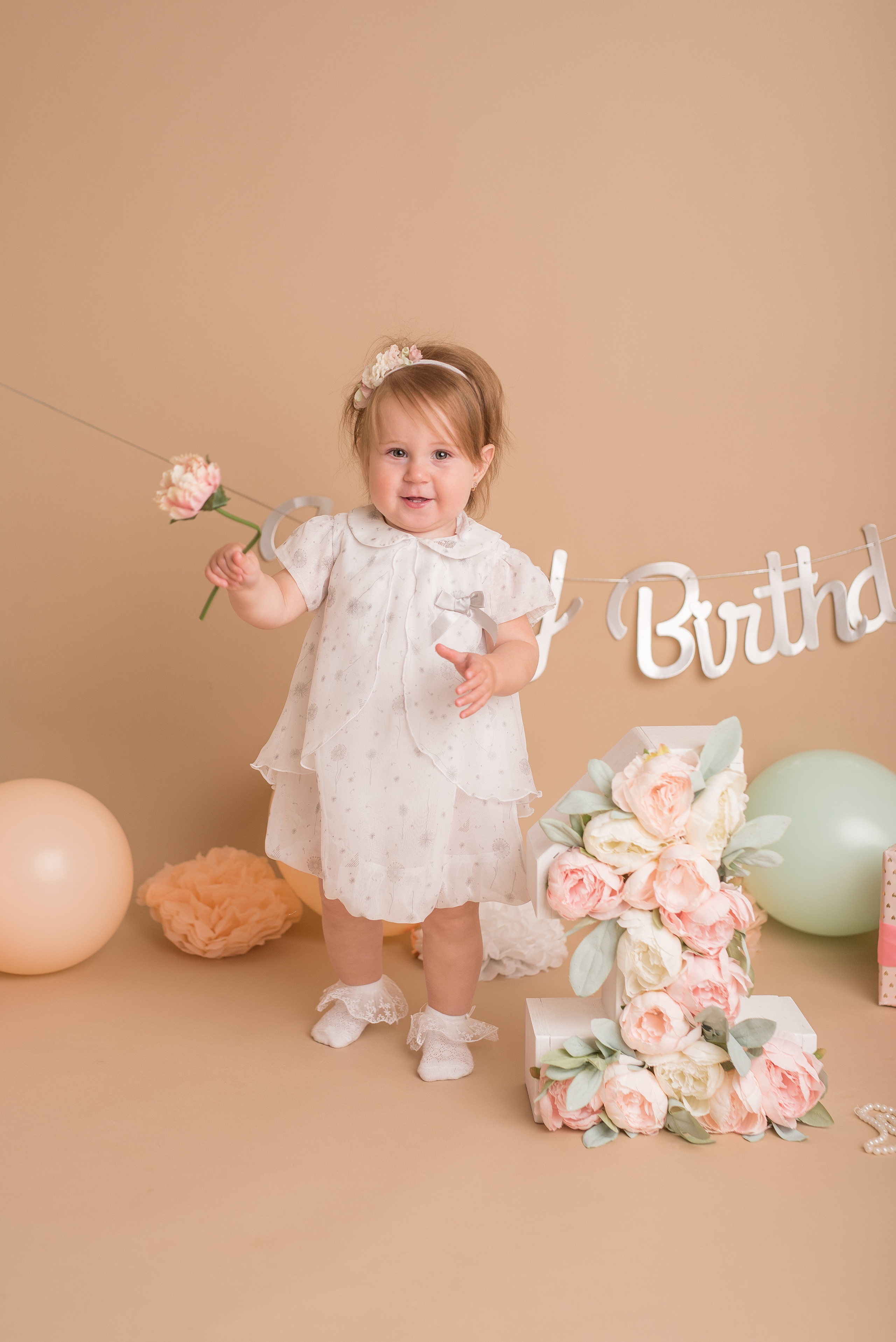 Варвара, годик. Фотограф новорожденных и детский фотограф в Екатеринбурге Ксени