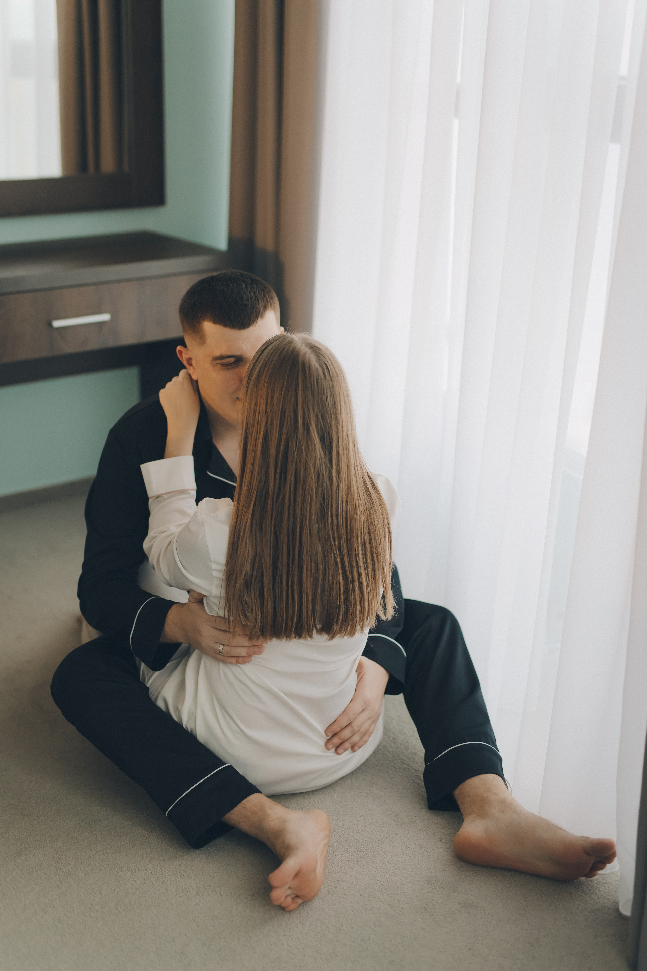 Lovestory в отеле «Кандинский». Фотограф Зеленоградск Красильникова Елена