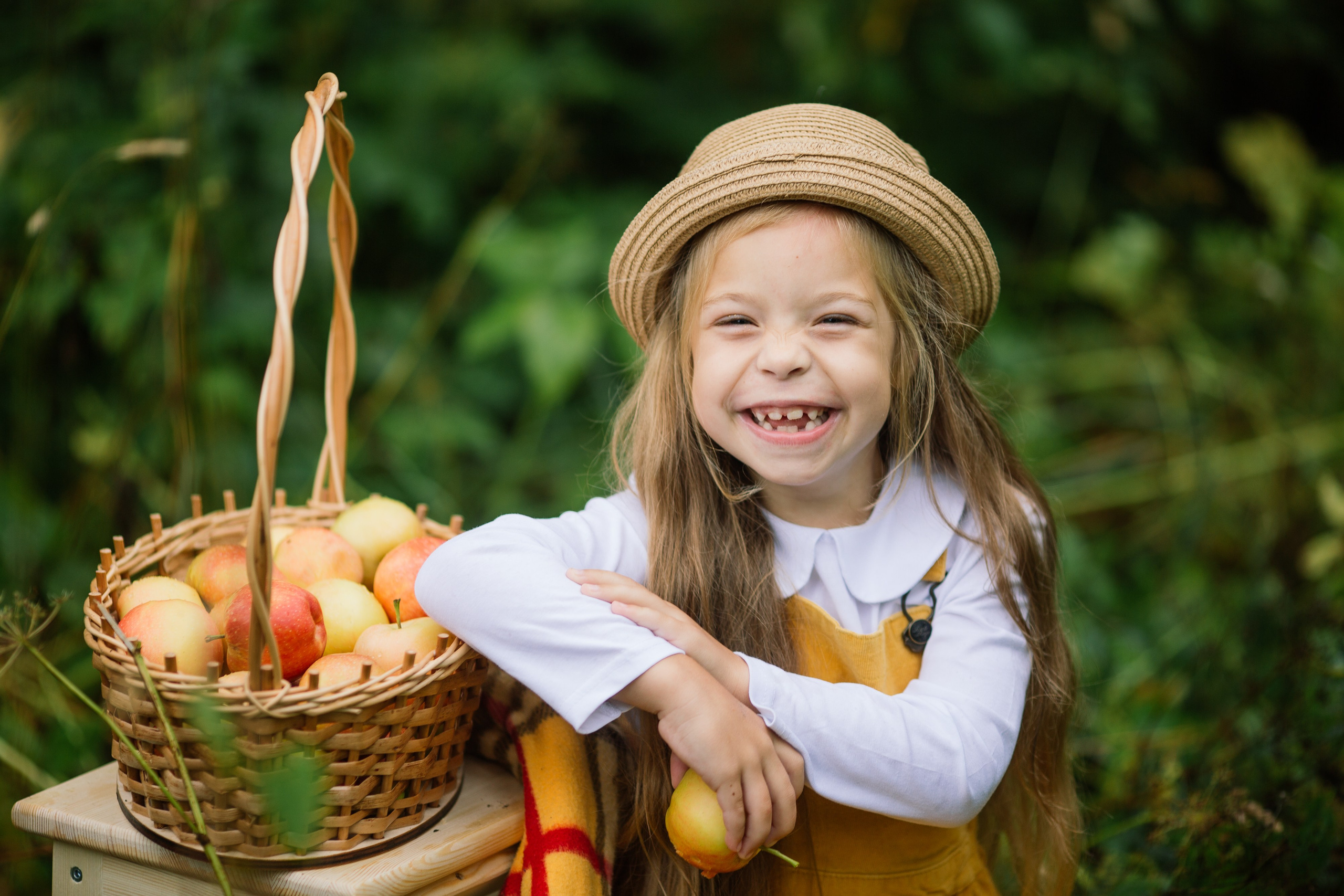 Яблочный фотодень. Семейный фотограф Толстикова Кристина