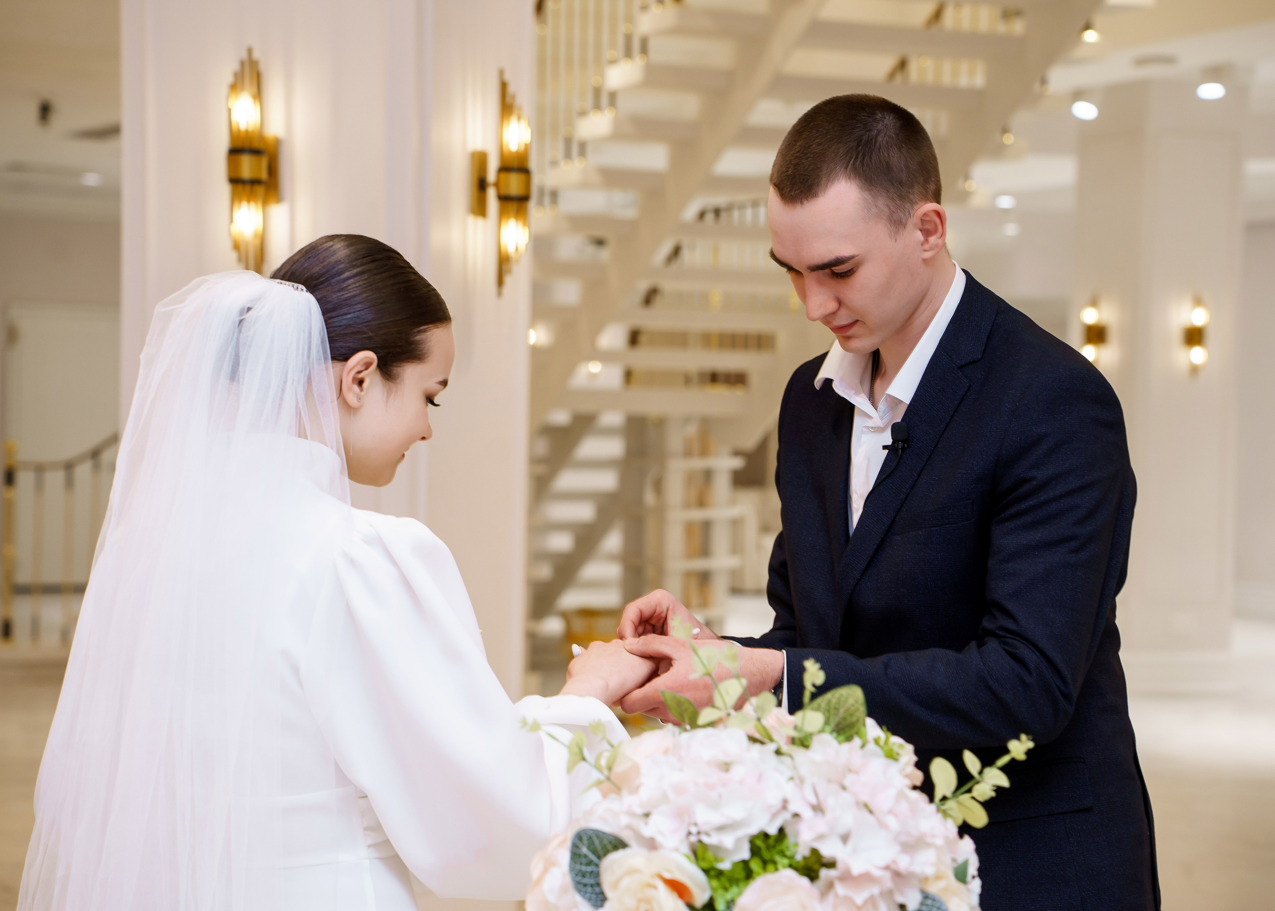 Екатерина и Никита. ЗАГС и прогулка. Фотограф и видеограф в Москве и Московской области Мария Вишня